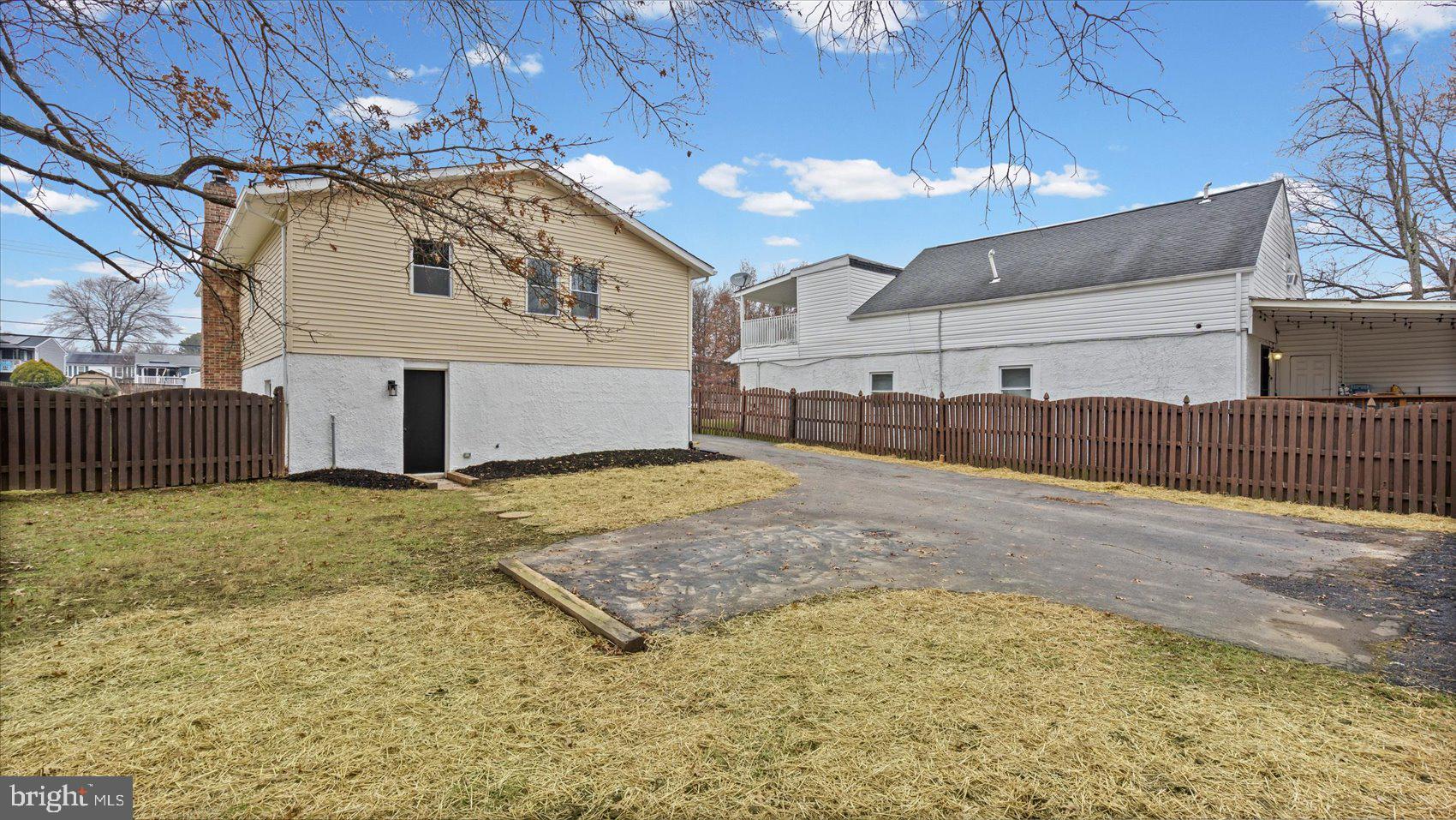 VALLEY FORGE - Residential