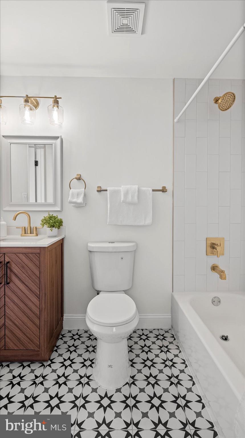 VALLEY FORGE - Residential