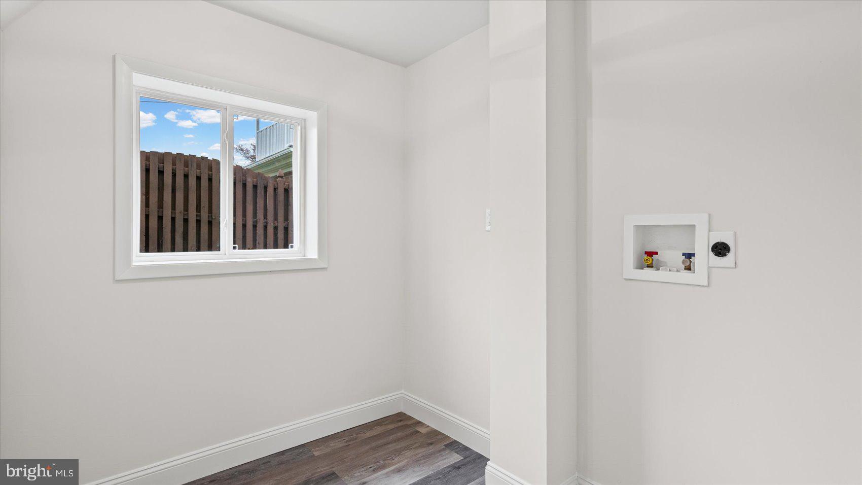 VALLEY FORGE - Residential