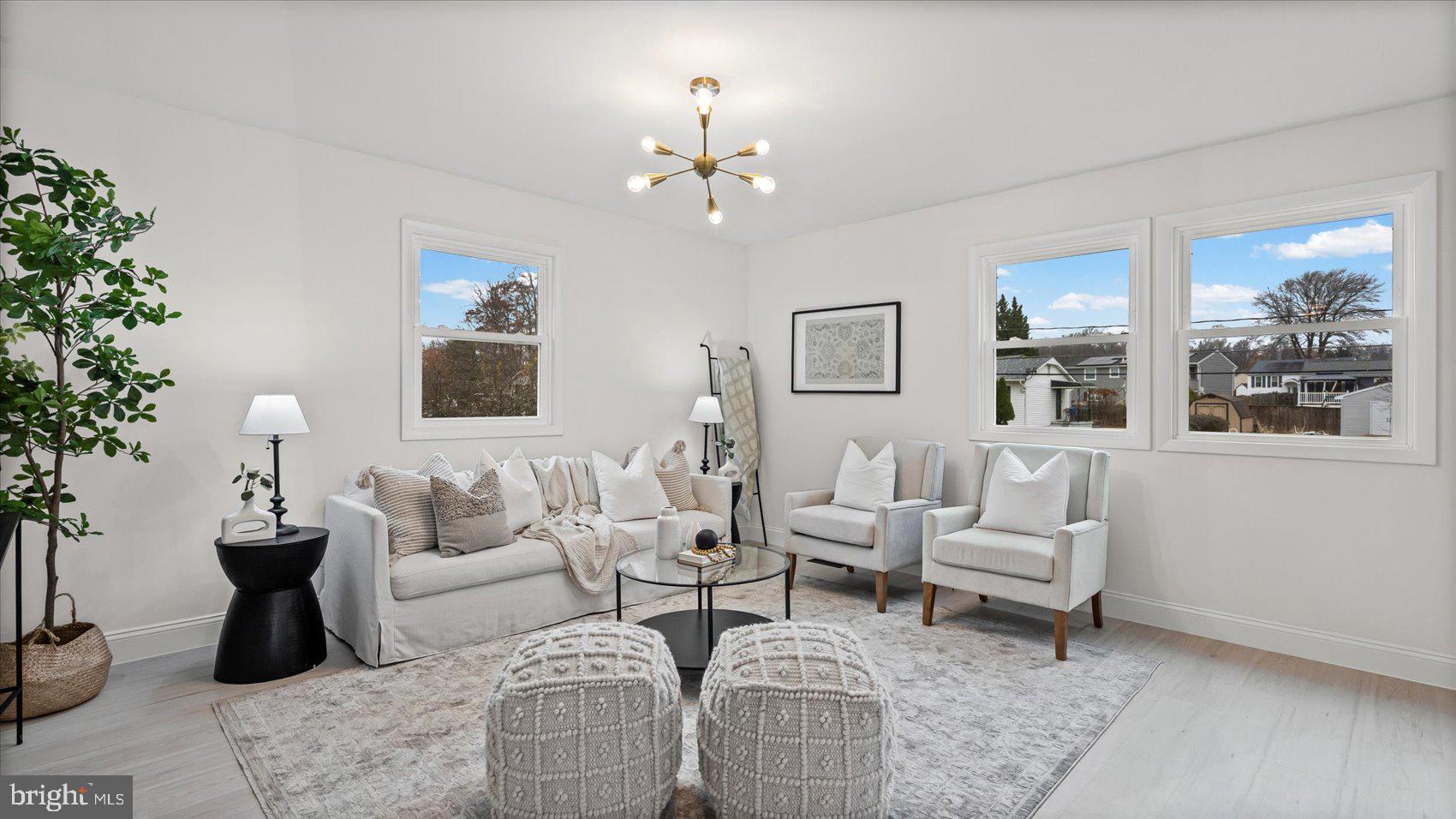 VALLEY FORGE - Residential