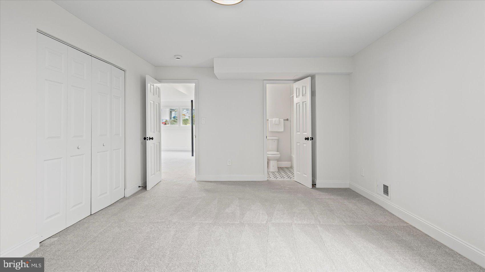 VALLEY FORGE - Residential