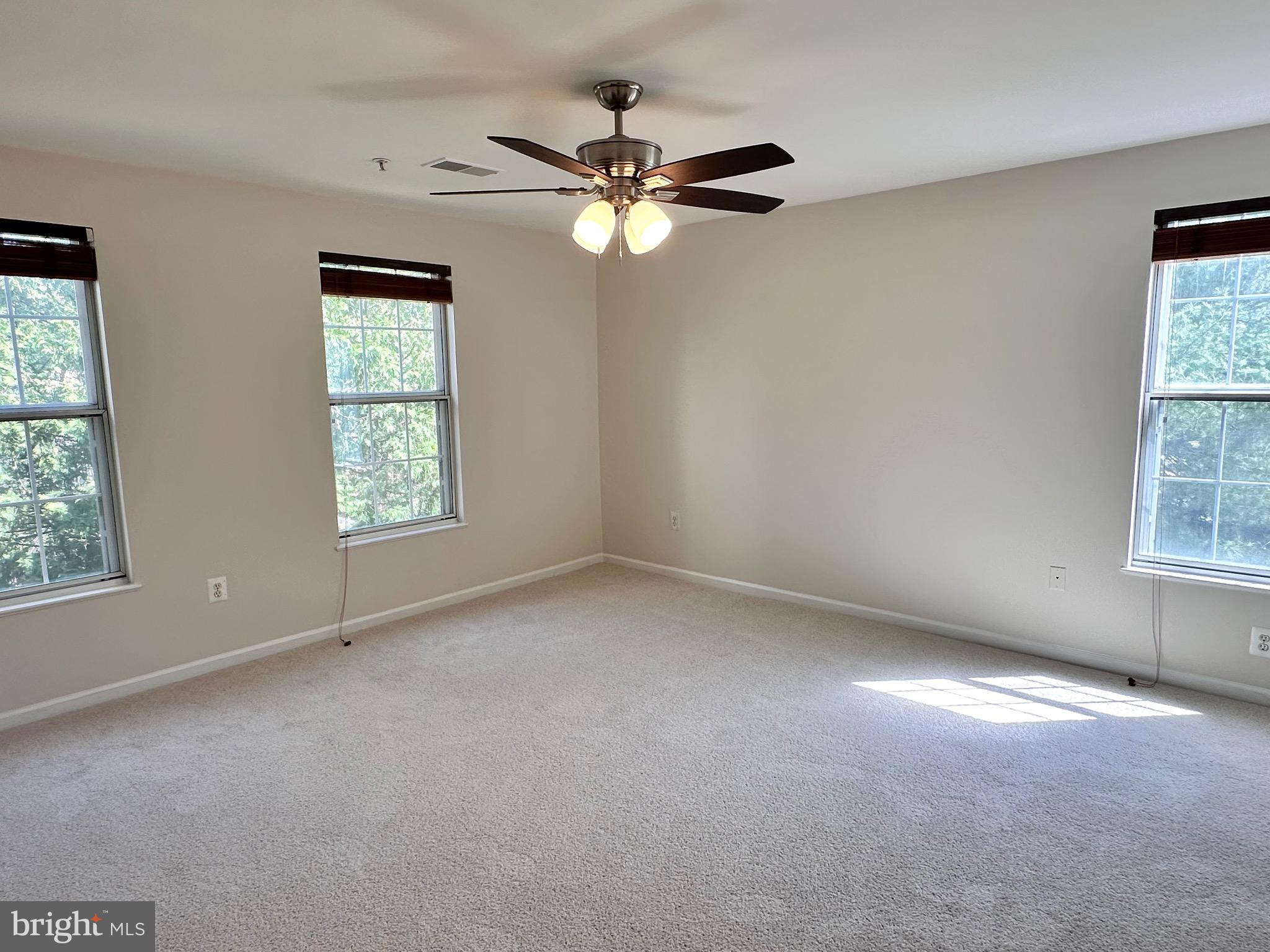 SOUTH MEADOWS - Residential