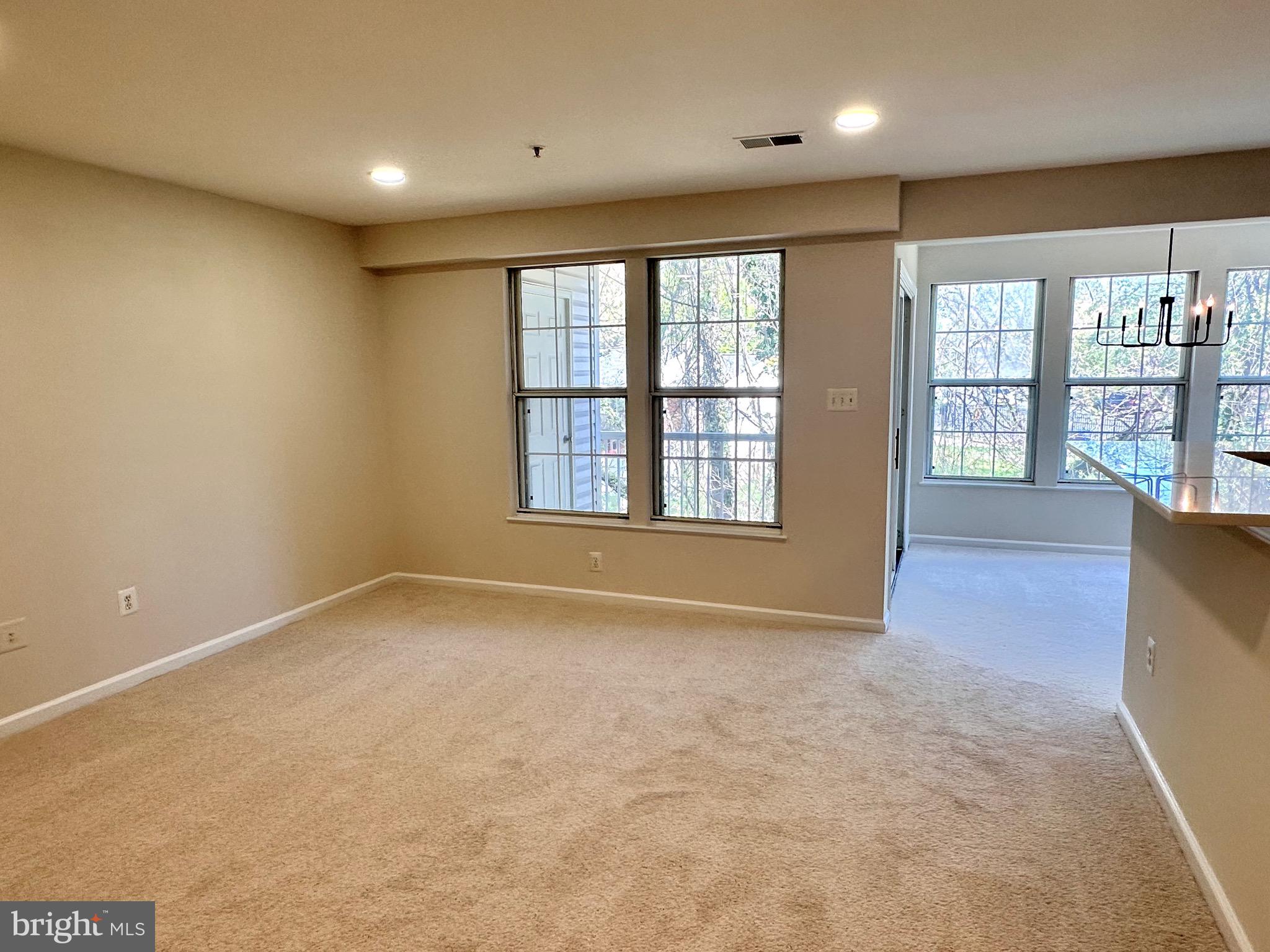 SOUTH MEADOWS - Residential