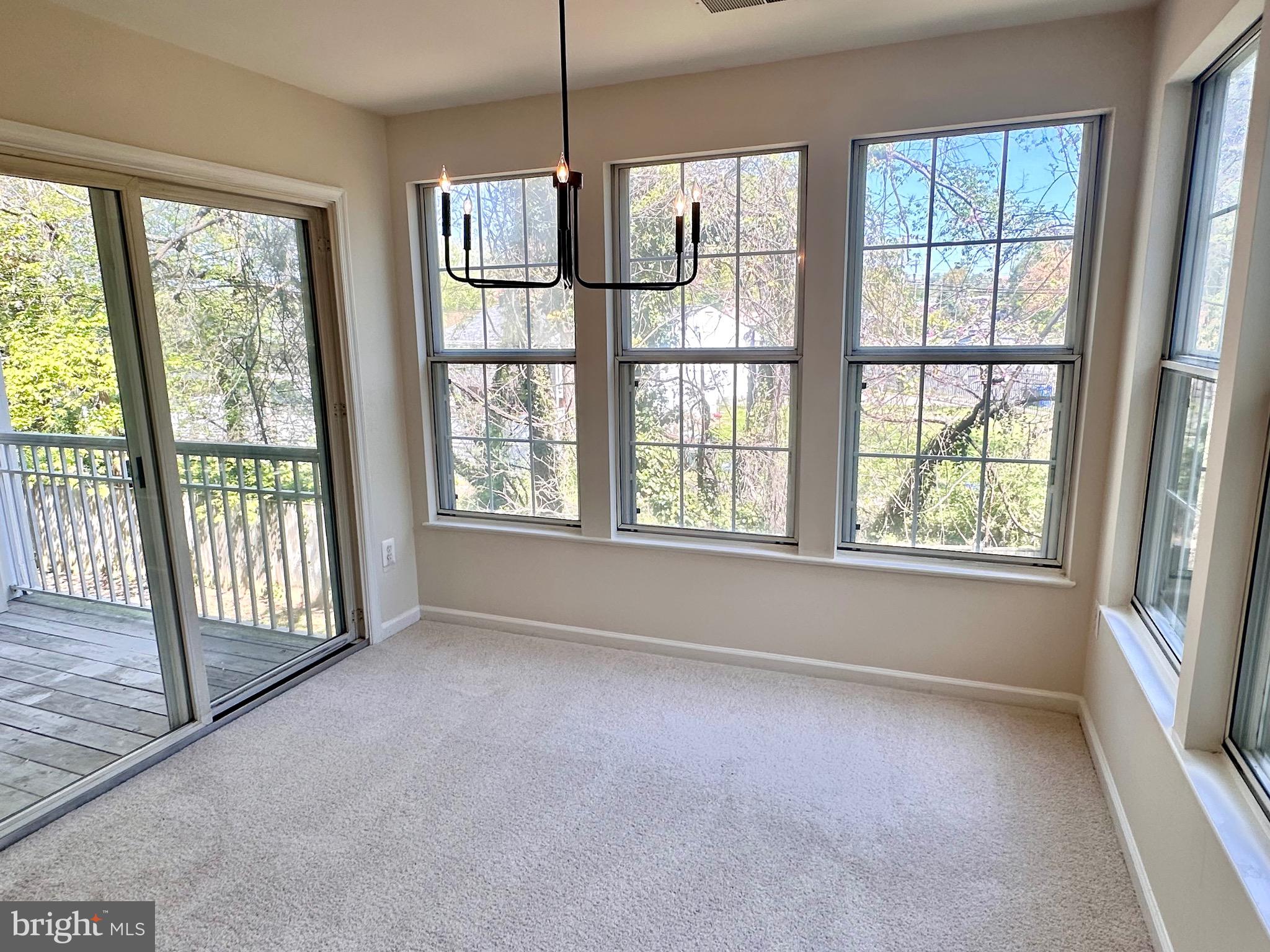 SOUTH MEADOWS - Residential