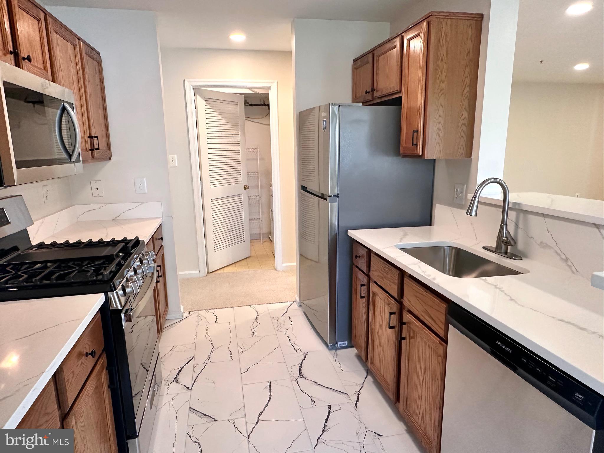 7528 COXTON COURT G 103