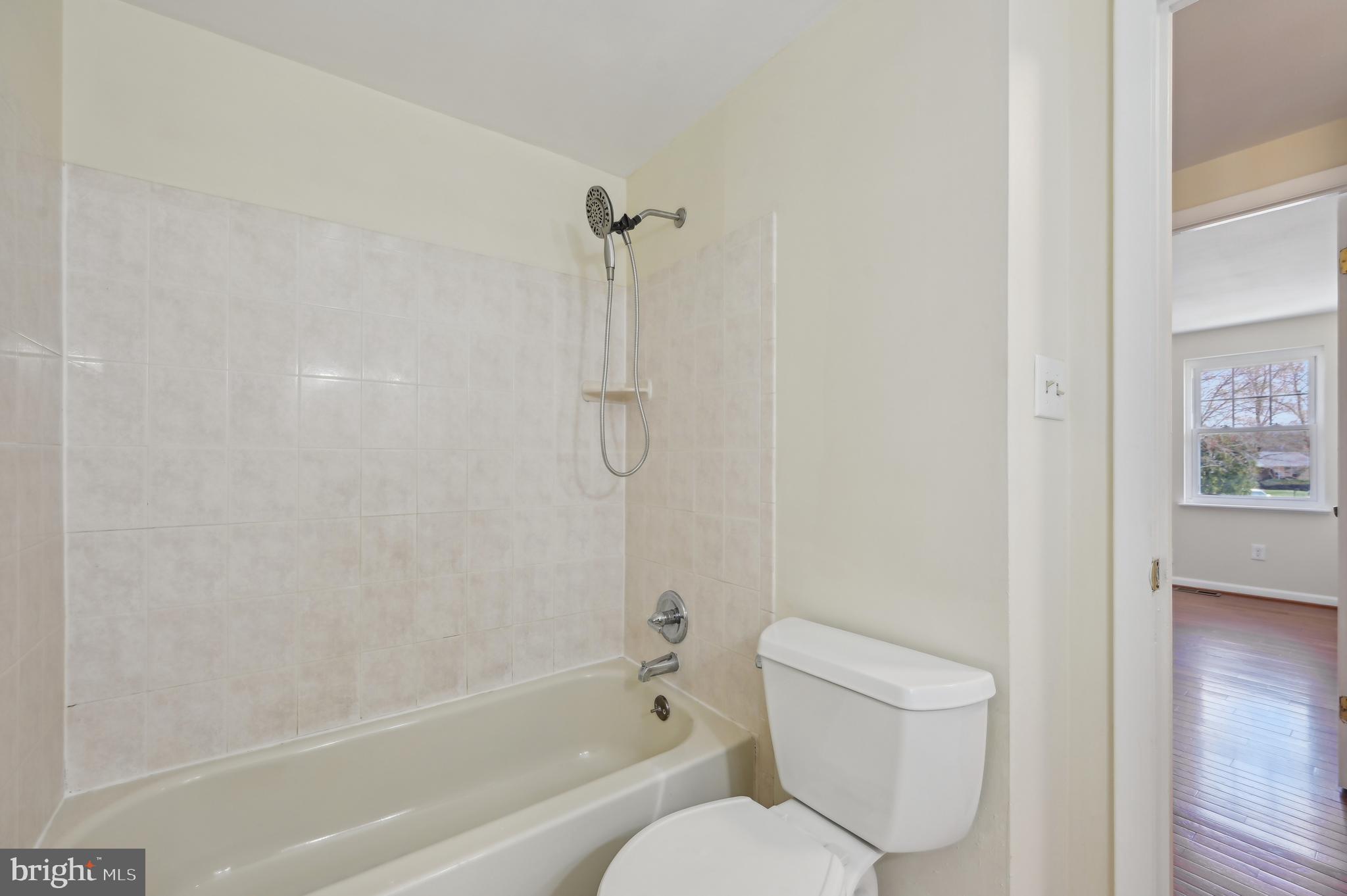 WOODBRIDGE VALLEY - Residential