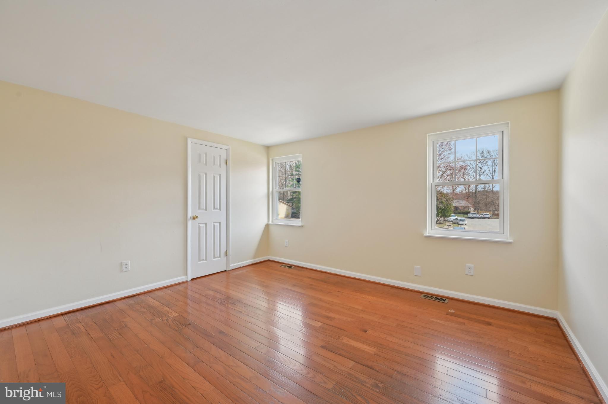 WOODBRIDGE VALLEY - Residential