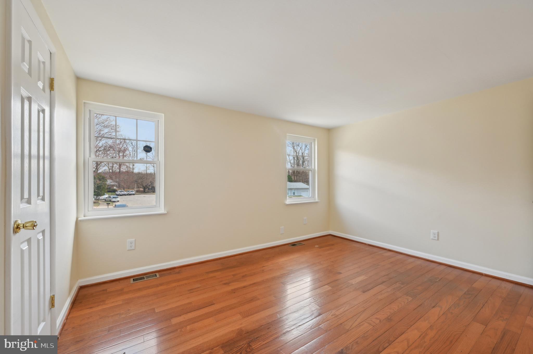 WOODBRIDGE VALLEY - Residential