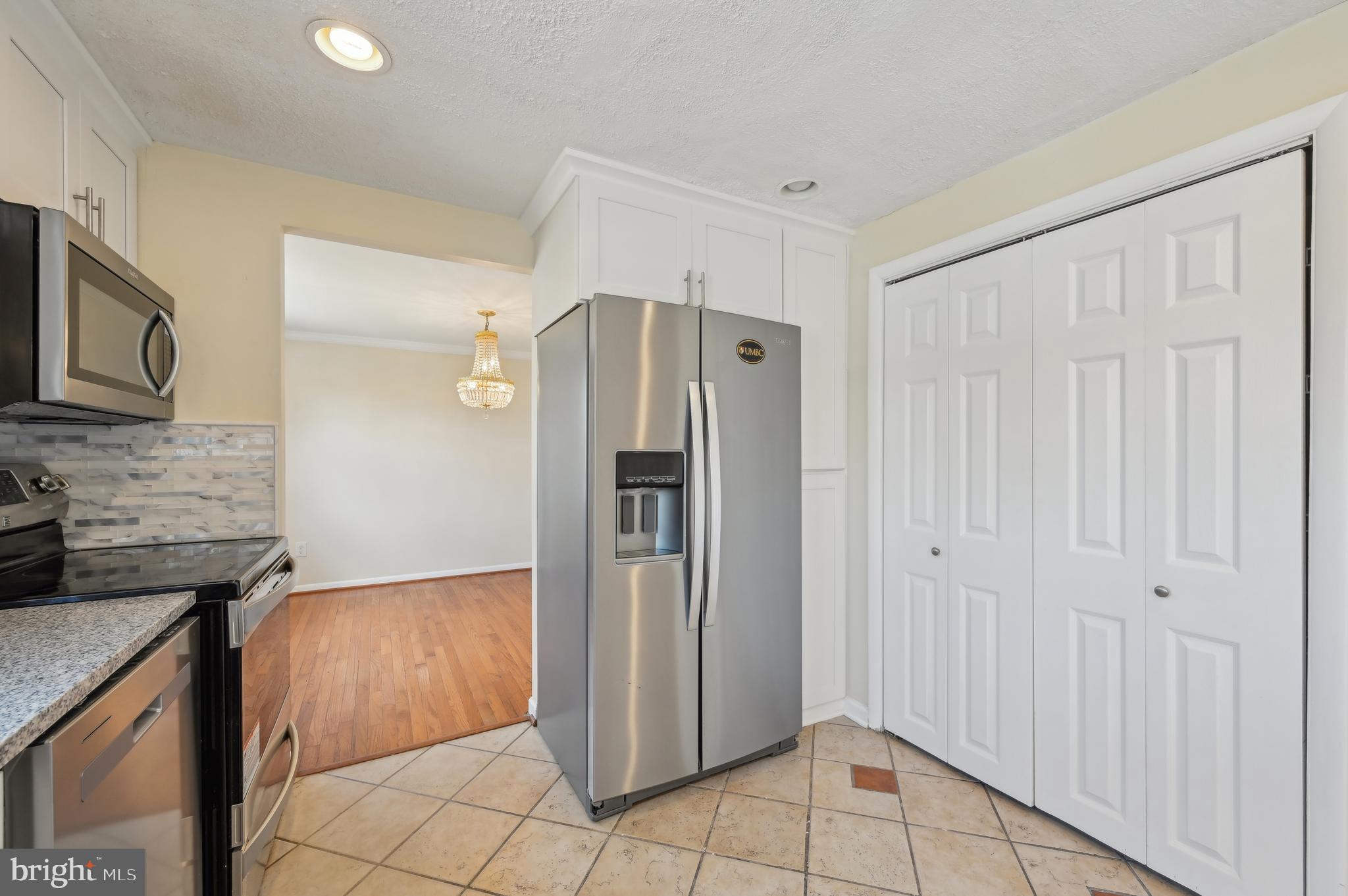 WOODBRIDGE VALLEY - Residential