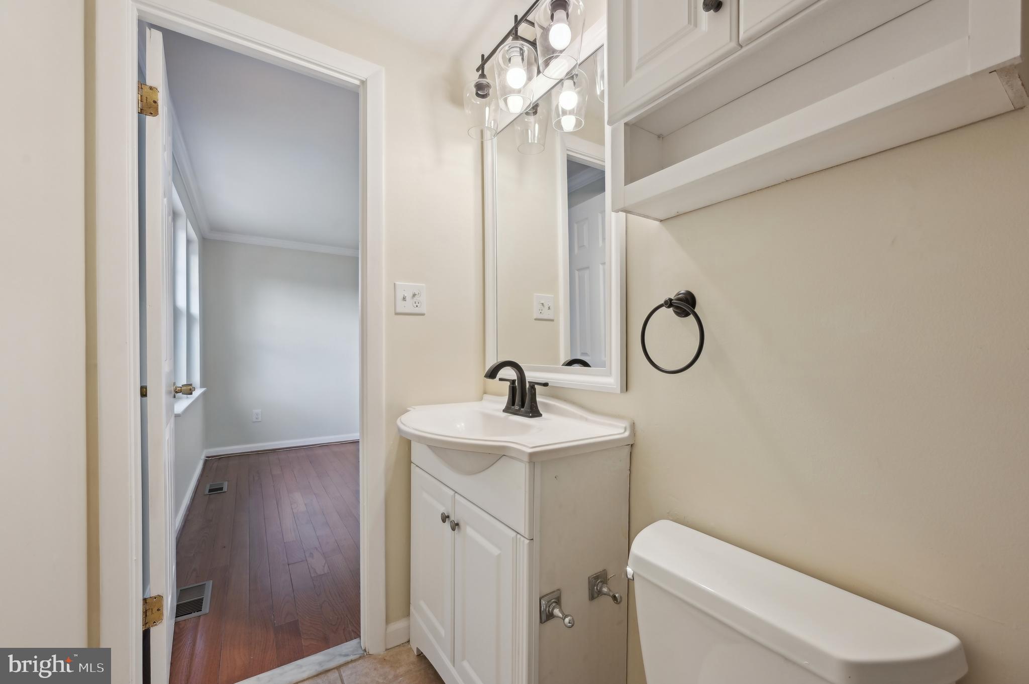 WOODBRIDGE VALLEY - Residential