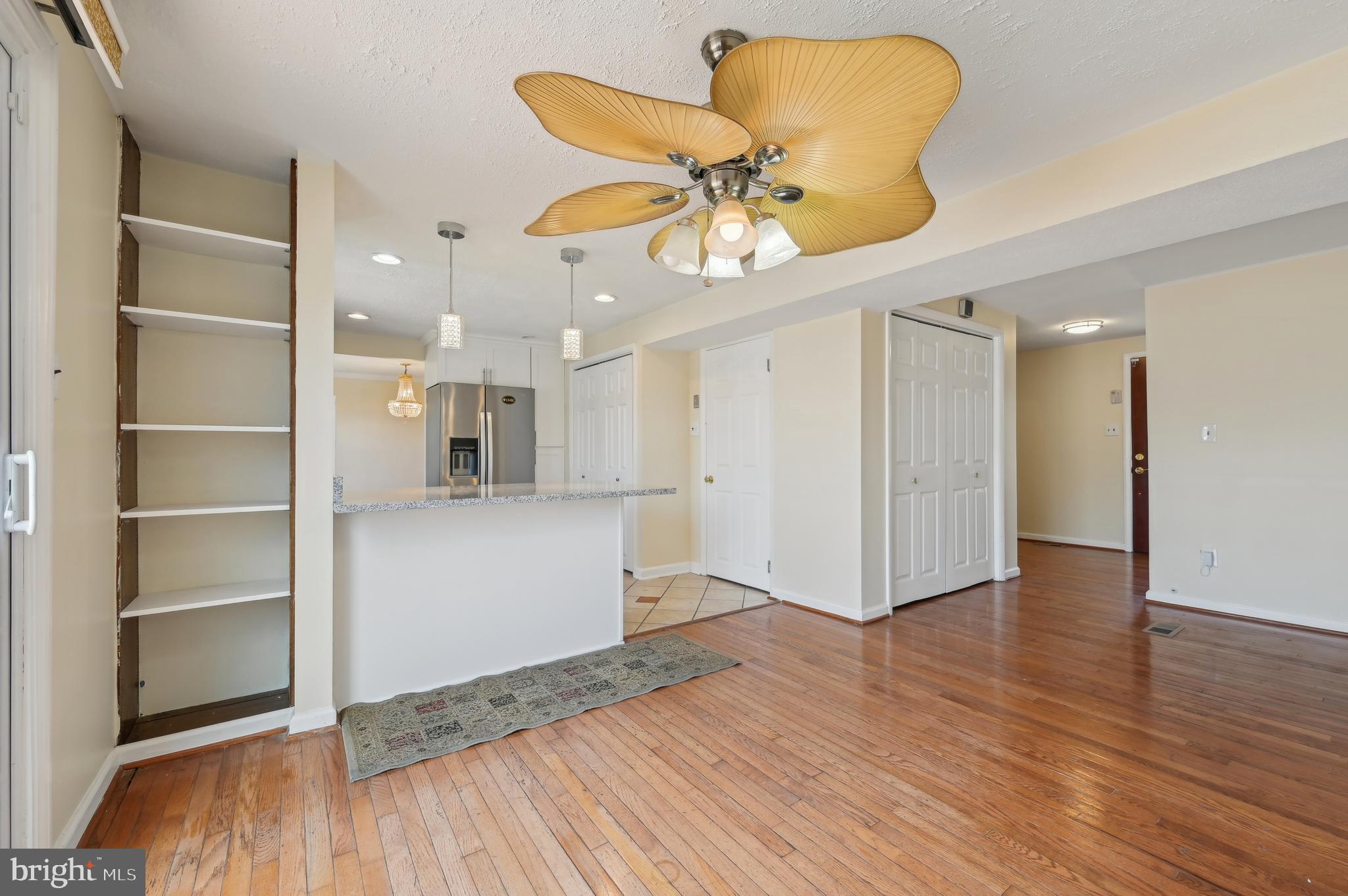 WOODBRIDGE VALLEY - Residential