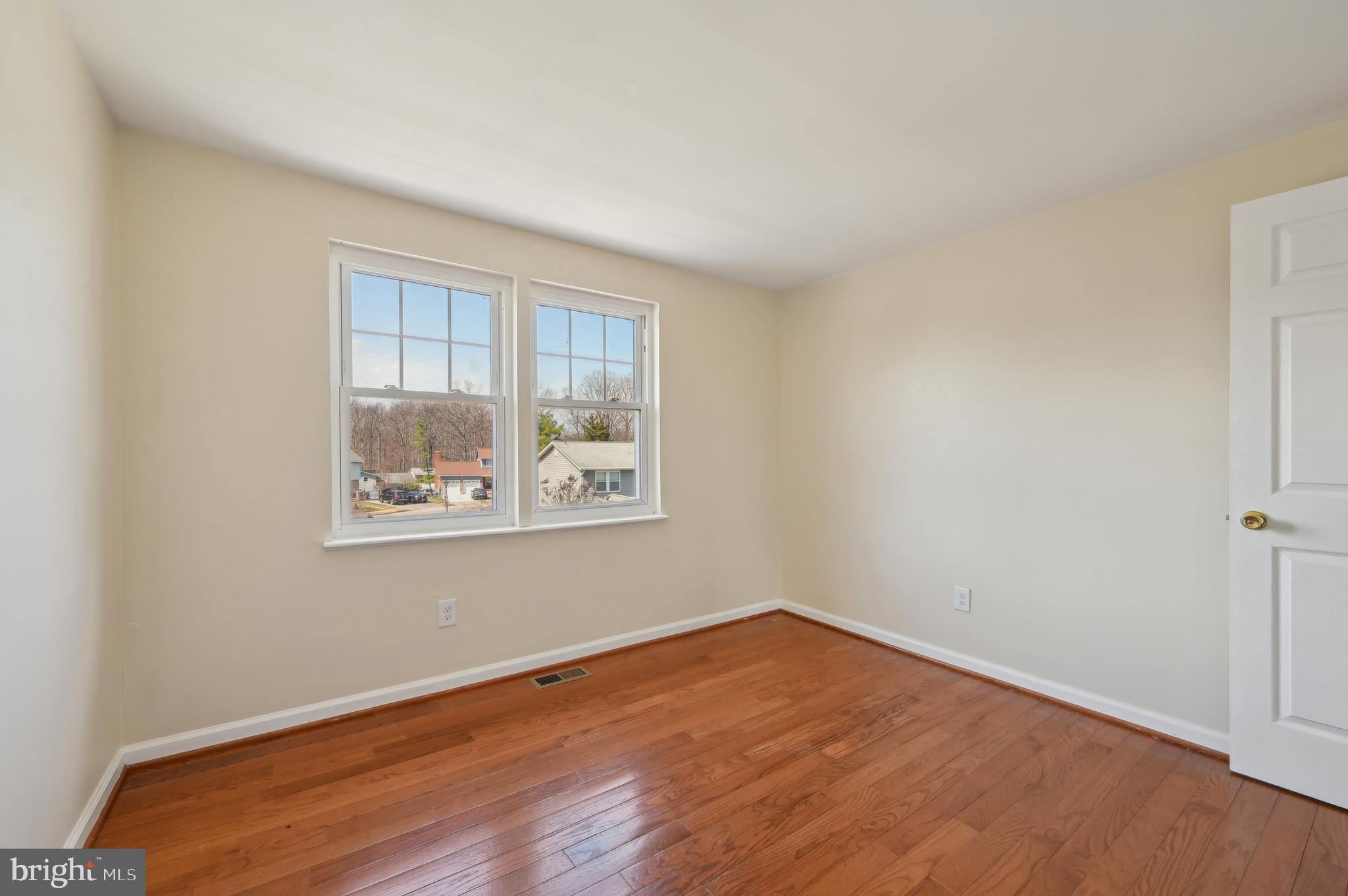 WOODBRIDGE VALLEY - Residential