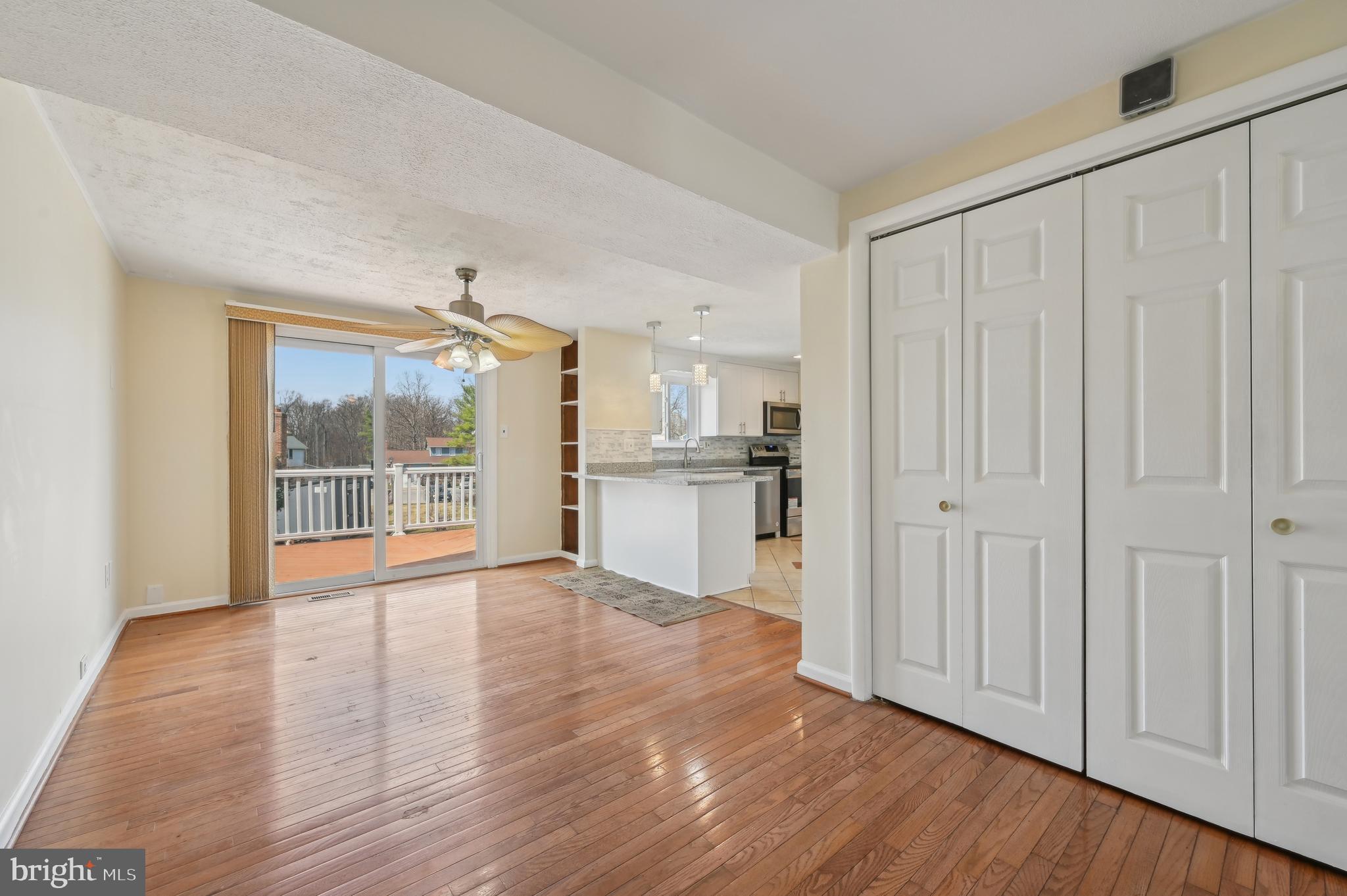 WOODBRIDGE VALLEY - Residential