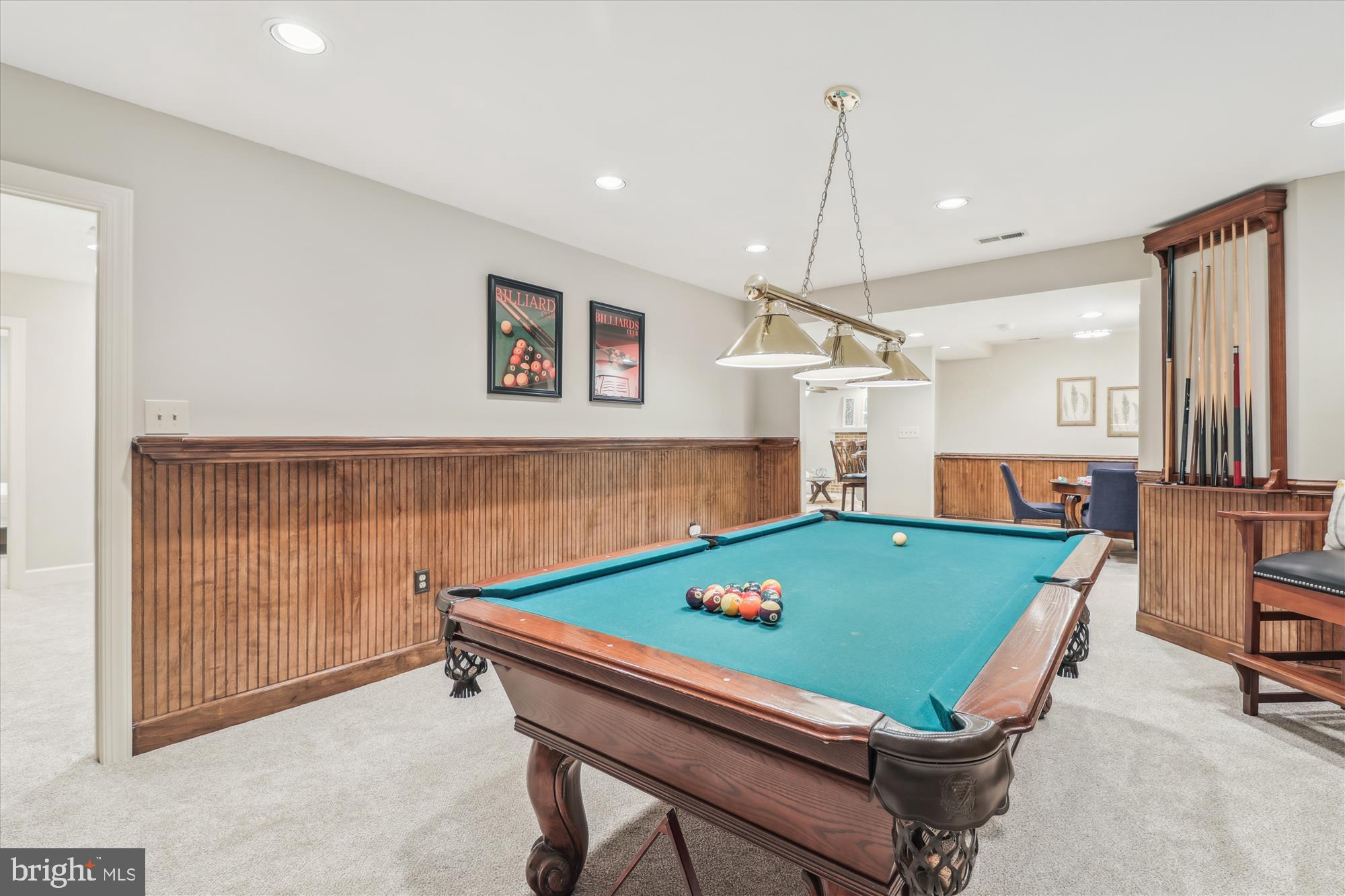 FOX DEN ESTATES - Residential