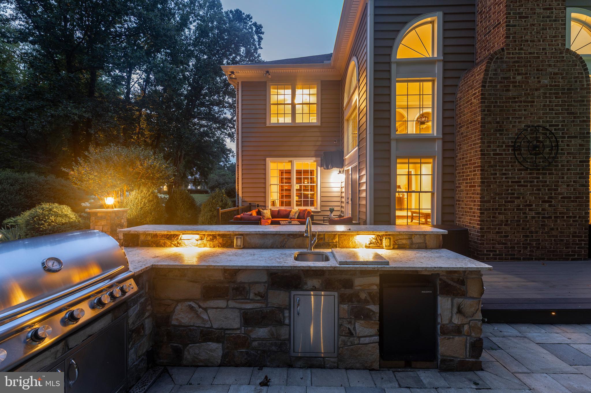 FOX DEN ESTATES - Residential