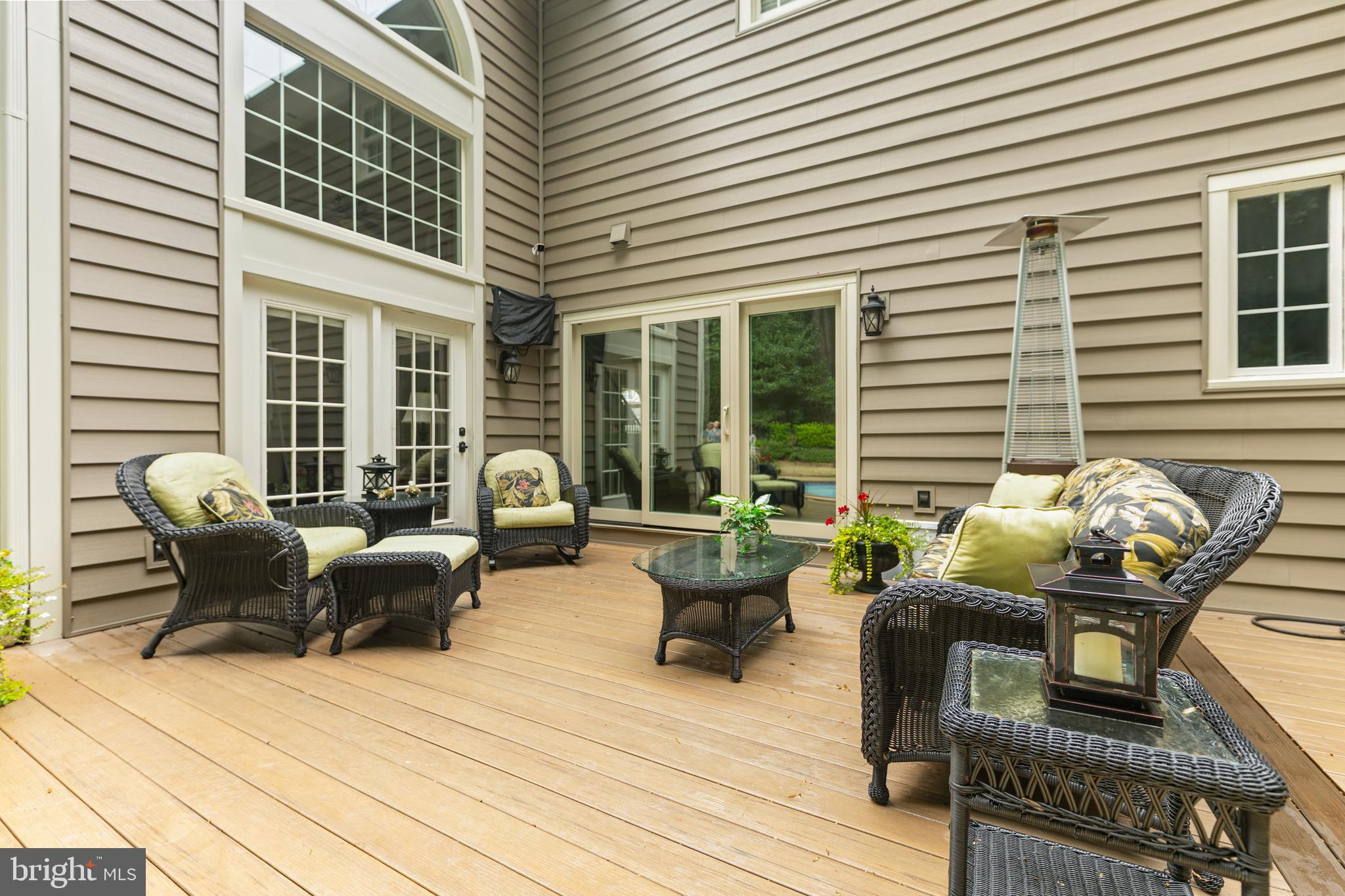 FOX DEN ESTATES - Residential