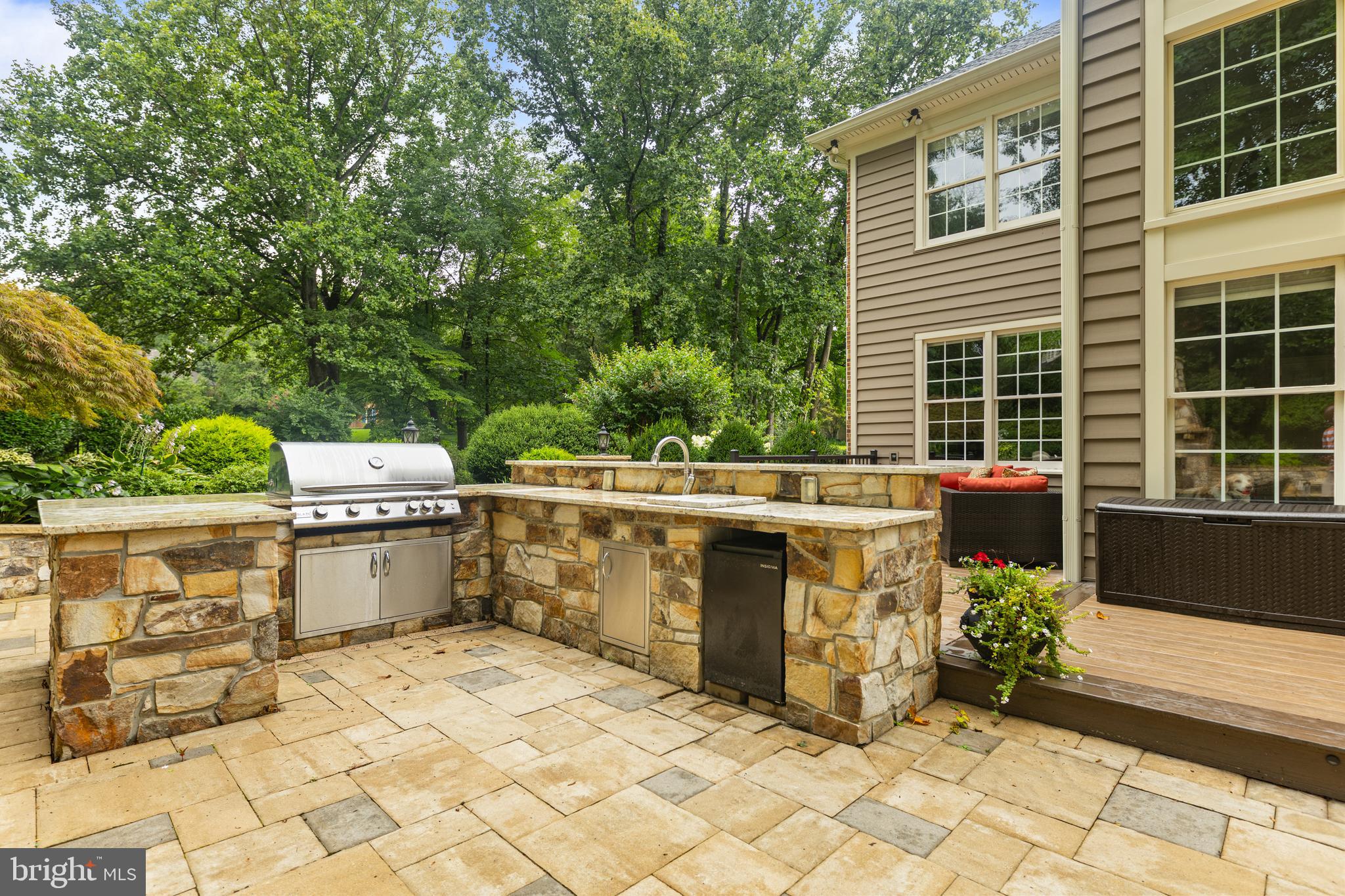 FOX DEN ESTATES - Residential