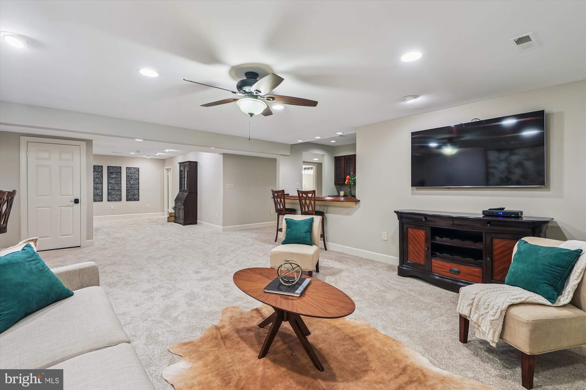 FOX DEN ESTATES - Residential