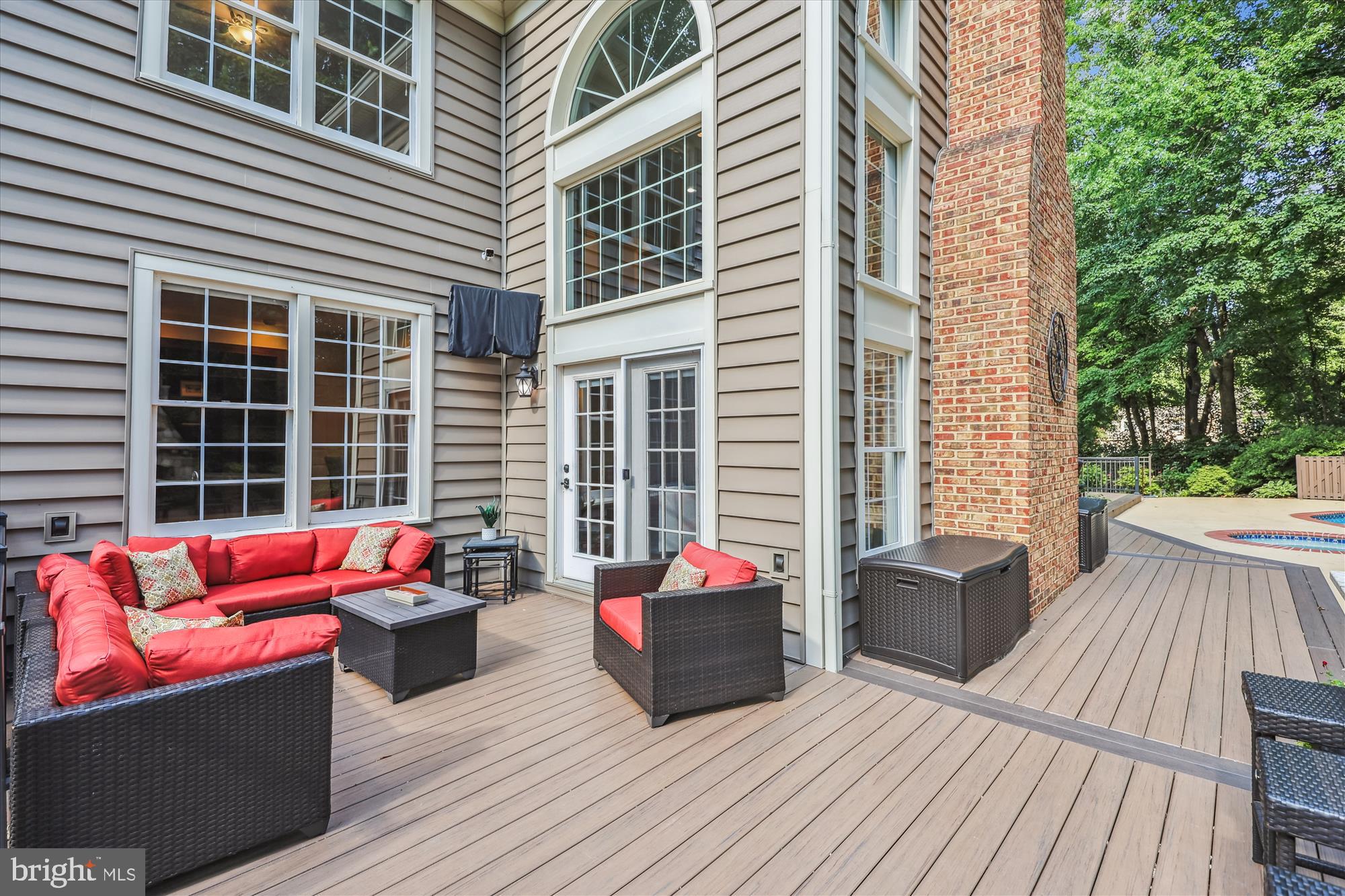 FOX DEN ESTATES - Residential