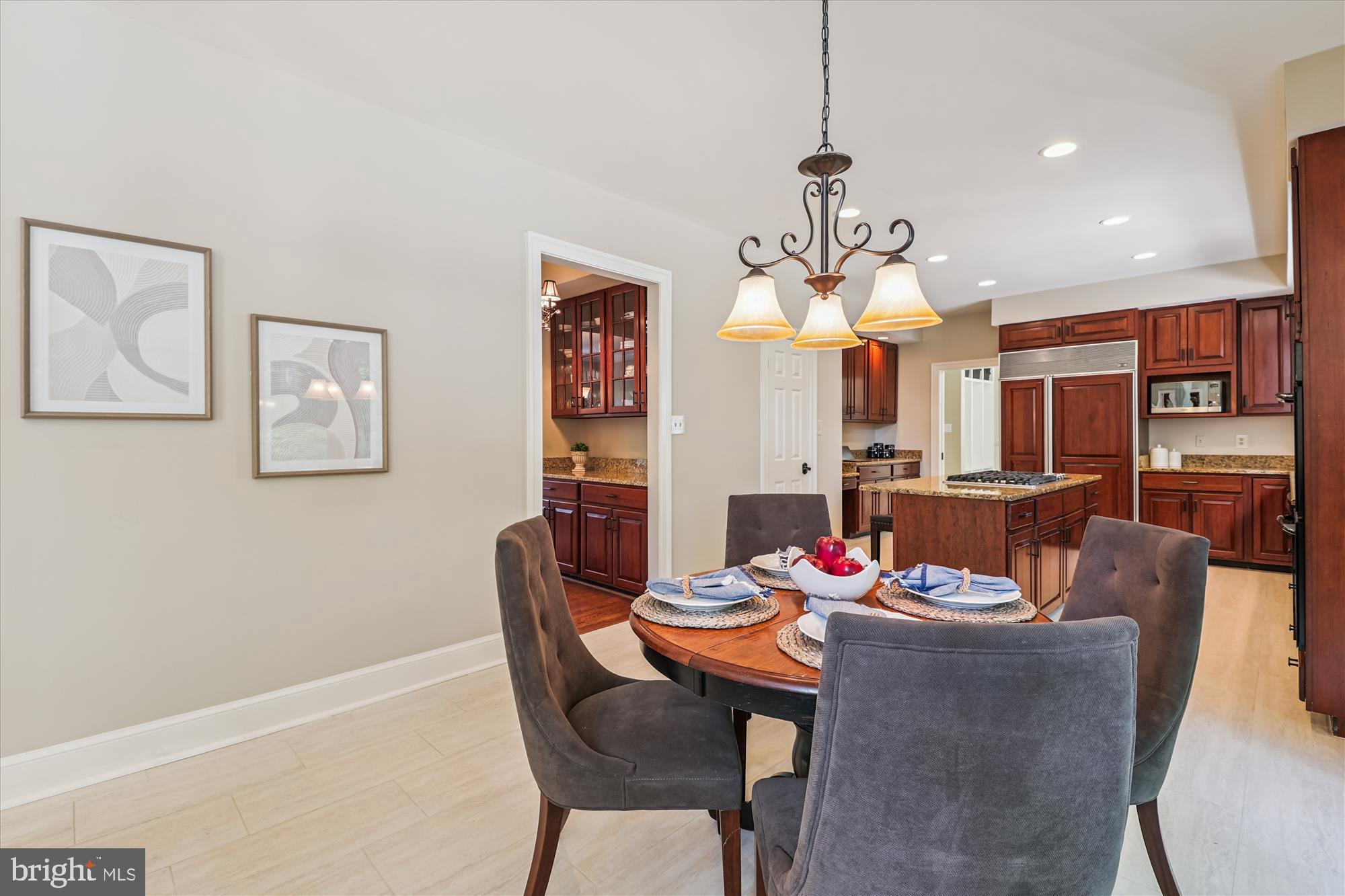 FOX DEN ESTATES - Residential