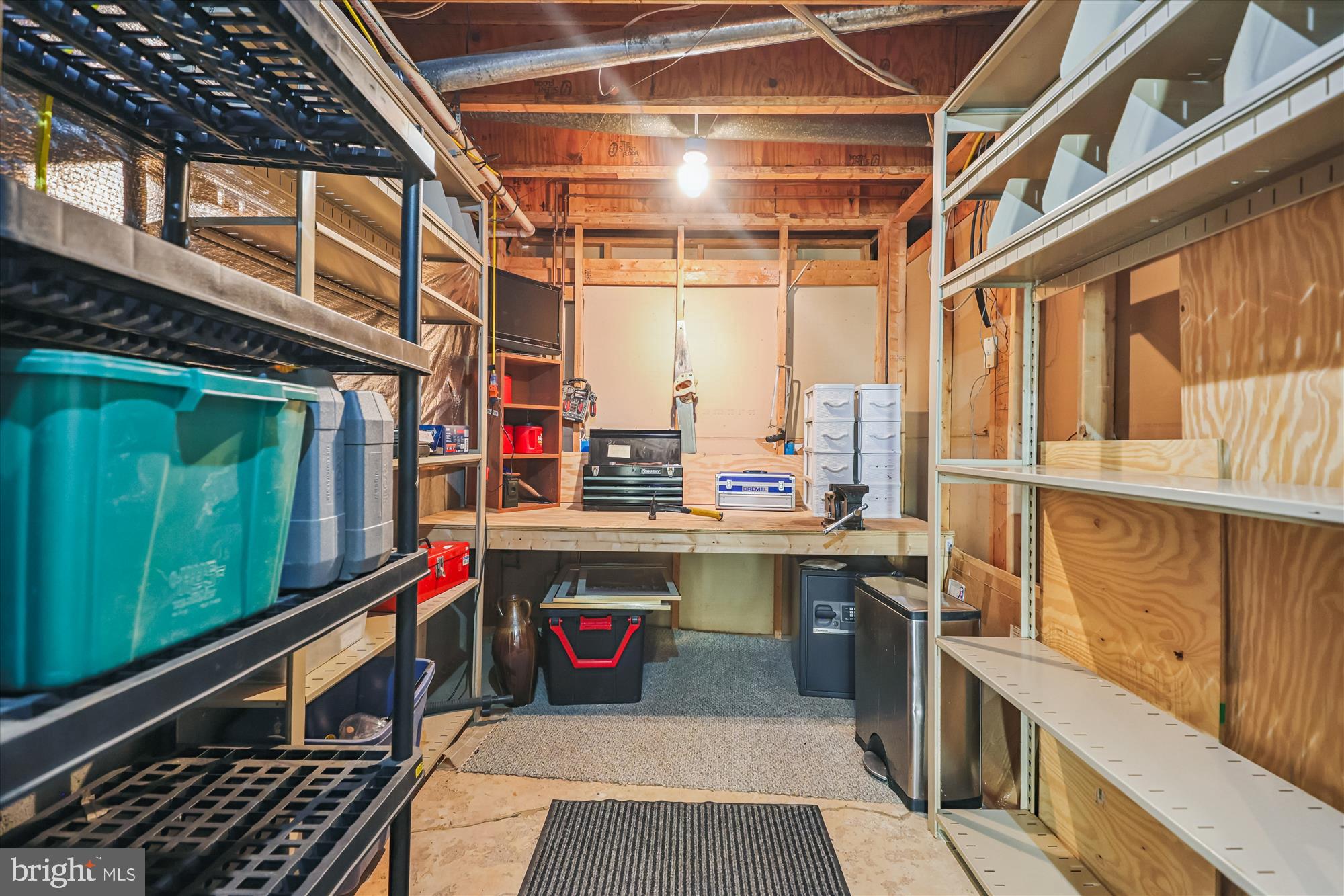 FOX DEN ESTATES - Residential