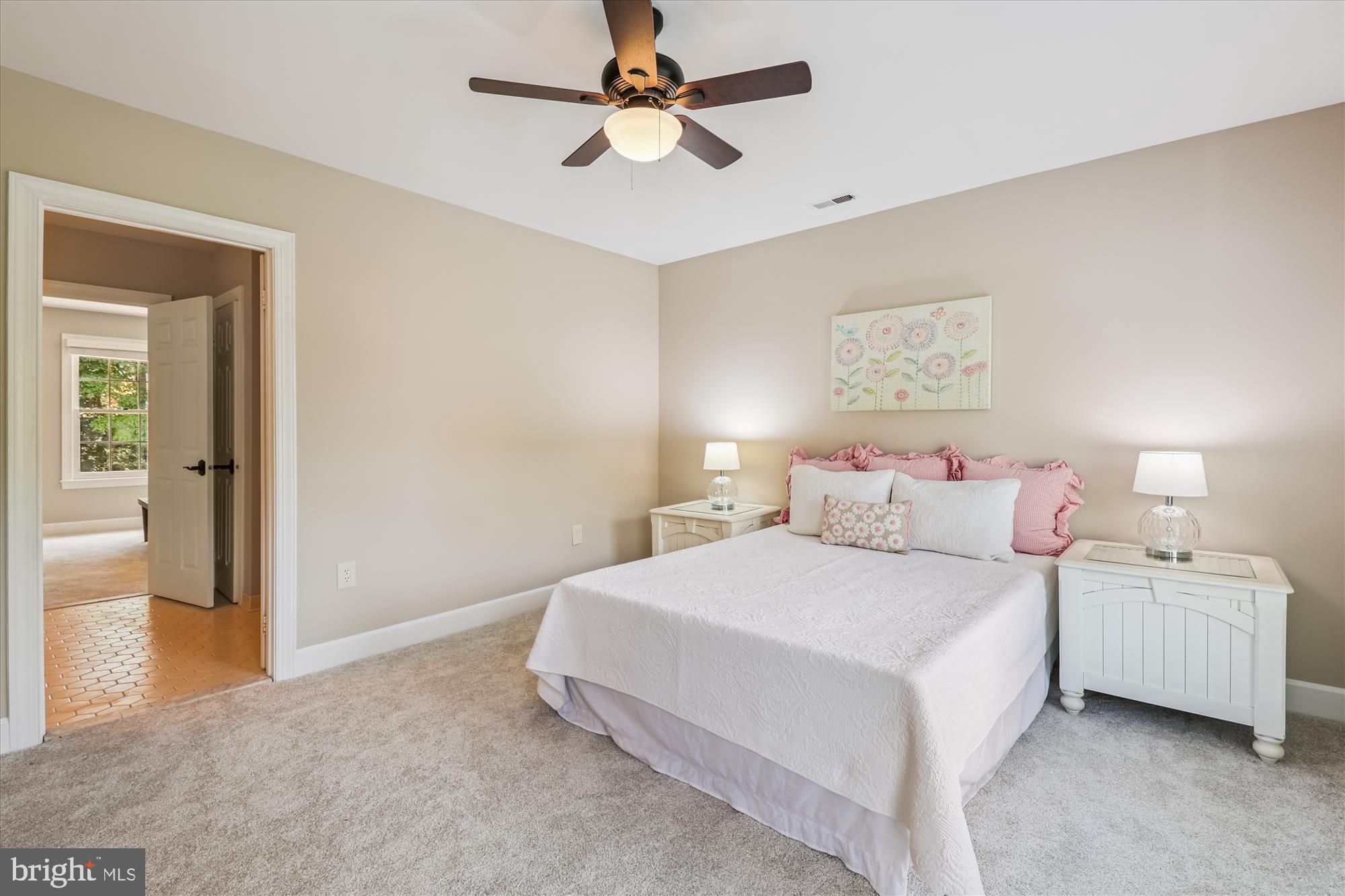 FOX DEN ESTATES - Residential