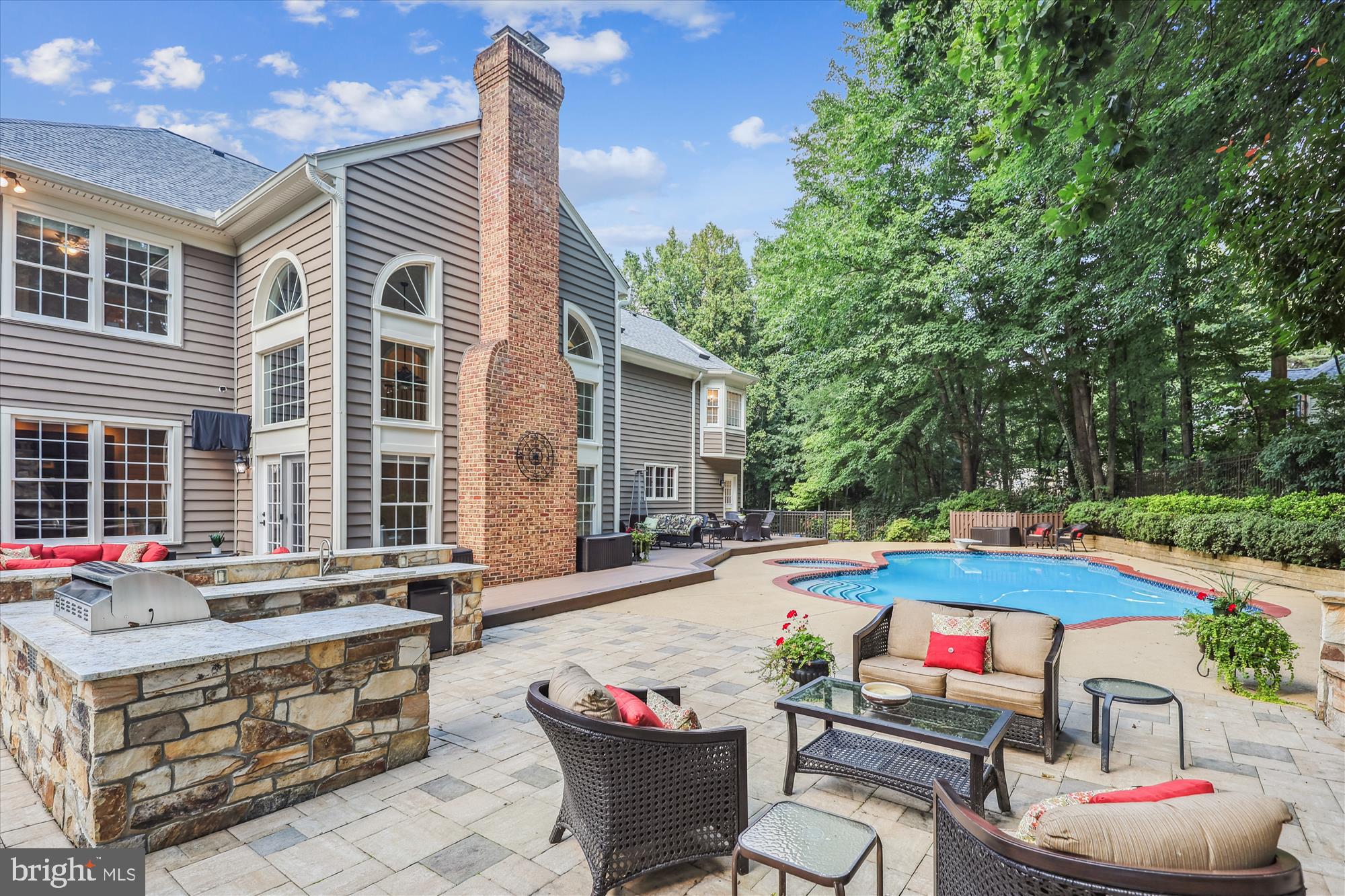 FOX DEN ESTATES - Residential