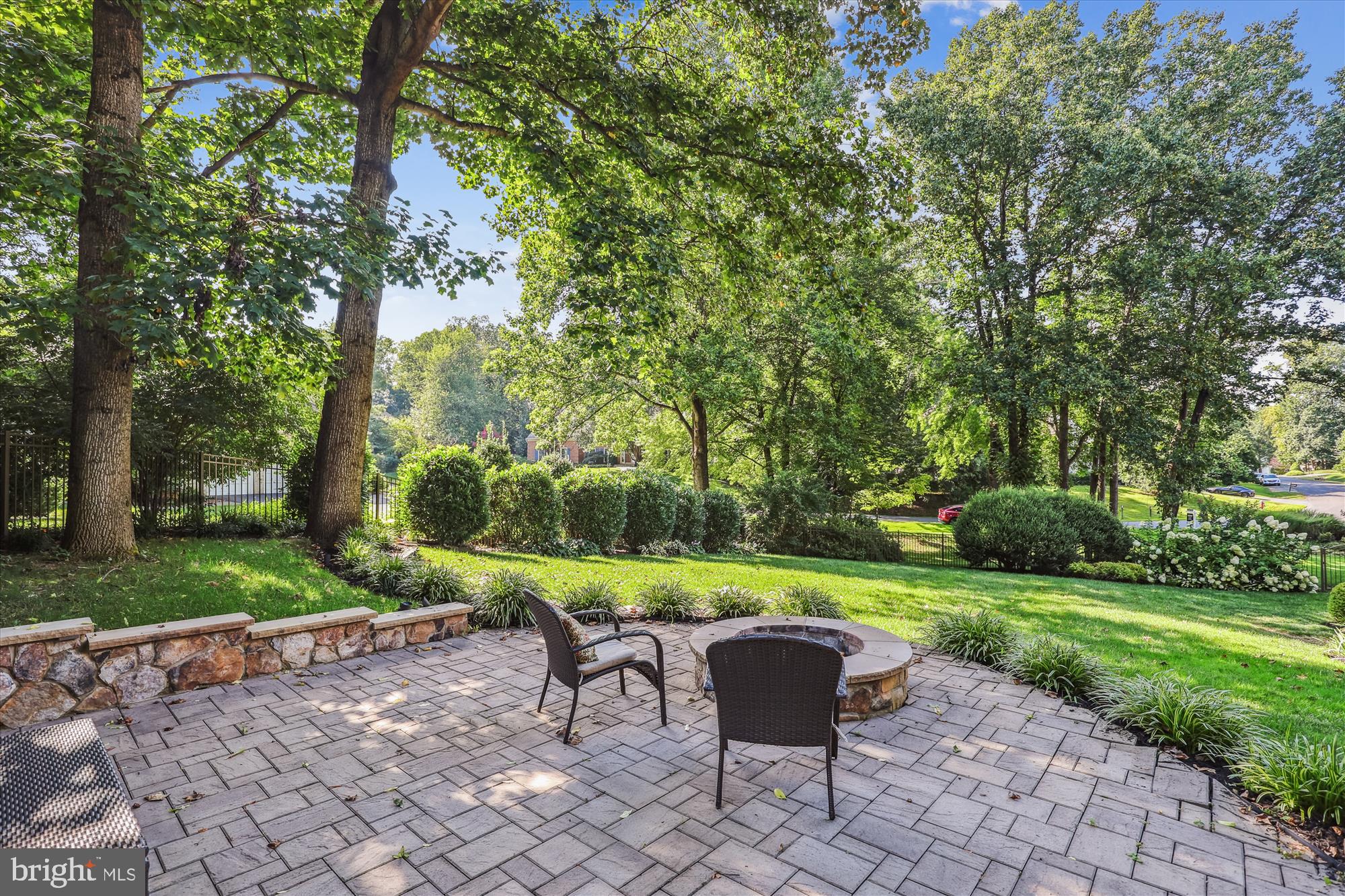 FOX DEN ESTATES - Residential