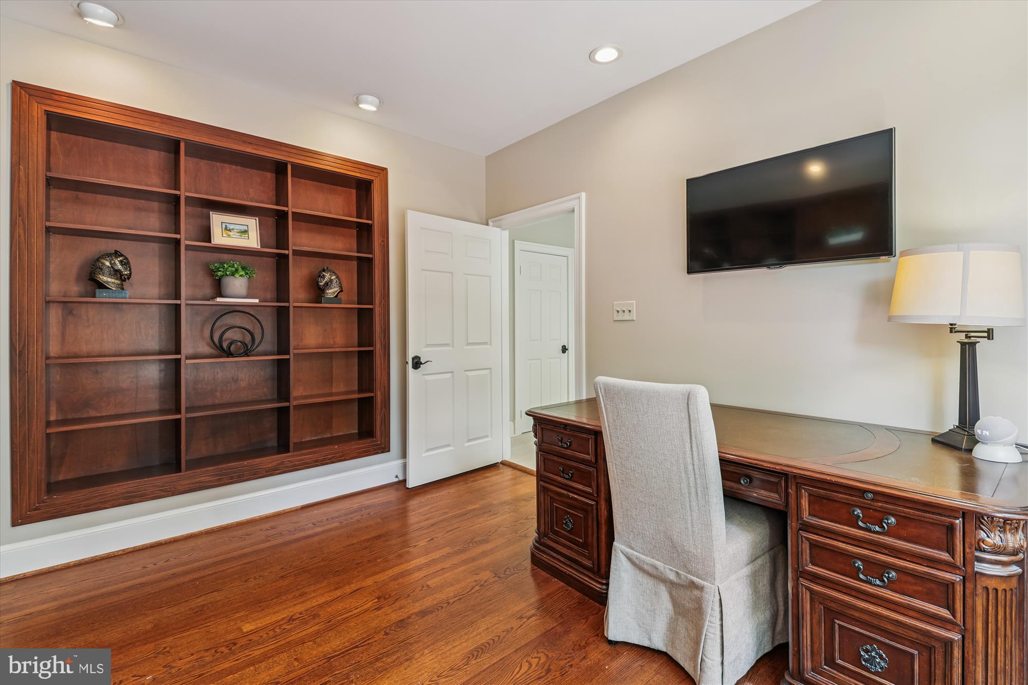 FOX DEN ESTATES - Residential