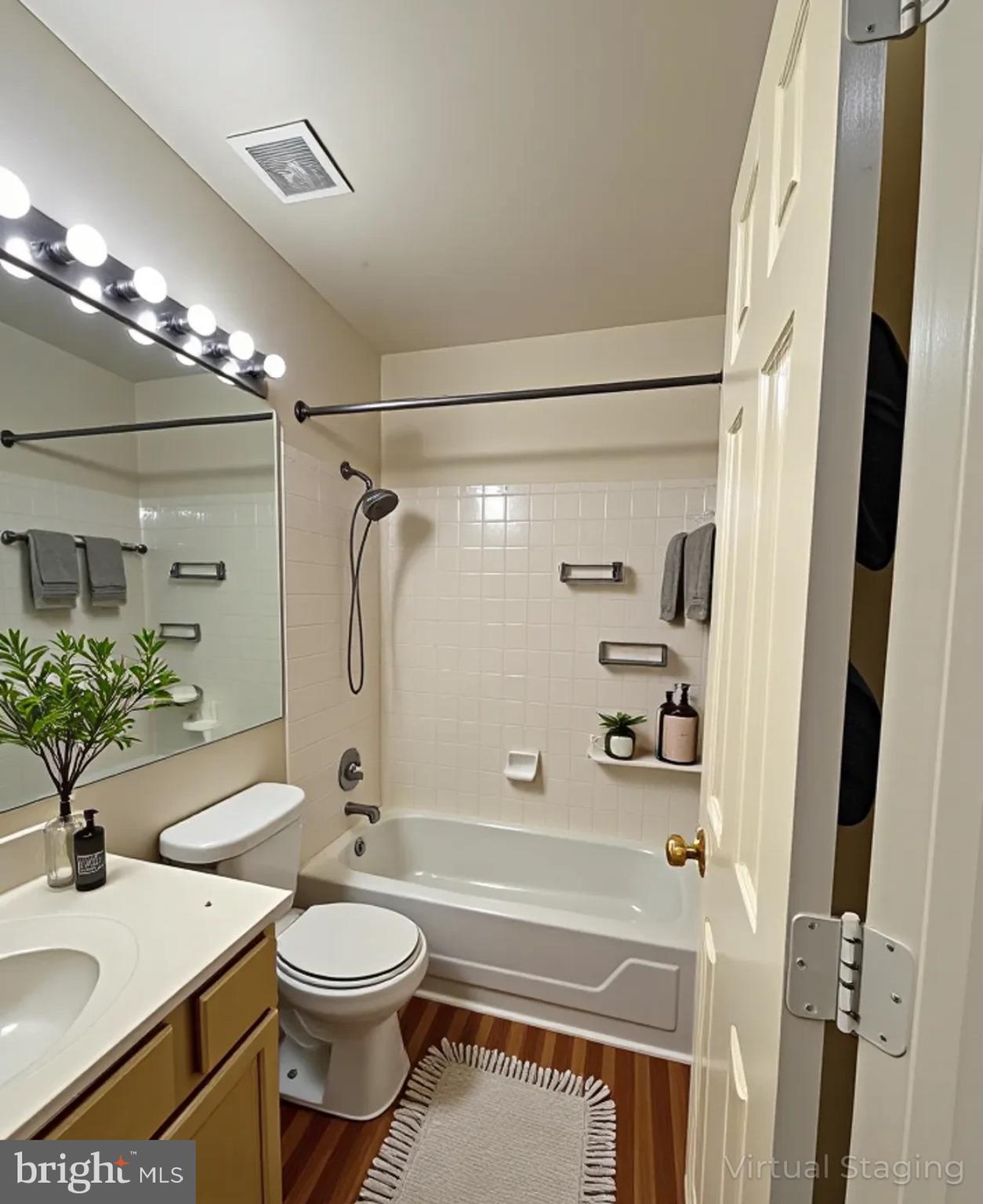 HERITAGE PINES - Residential Lease