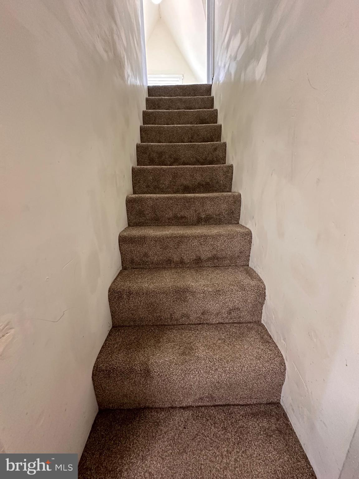 FUNKSTOWN - Residential Income