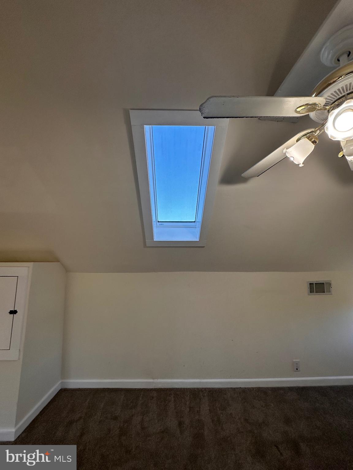 FUNKSTOWN - Residential Income