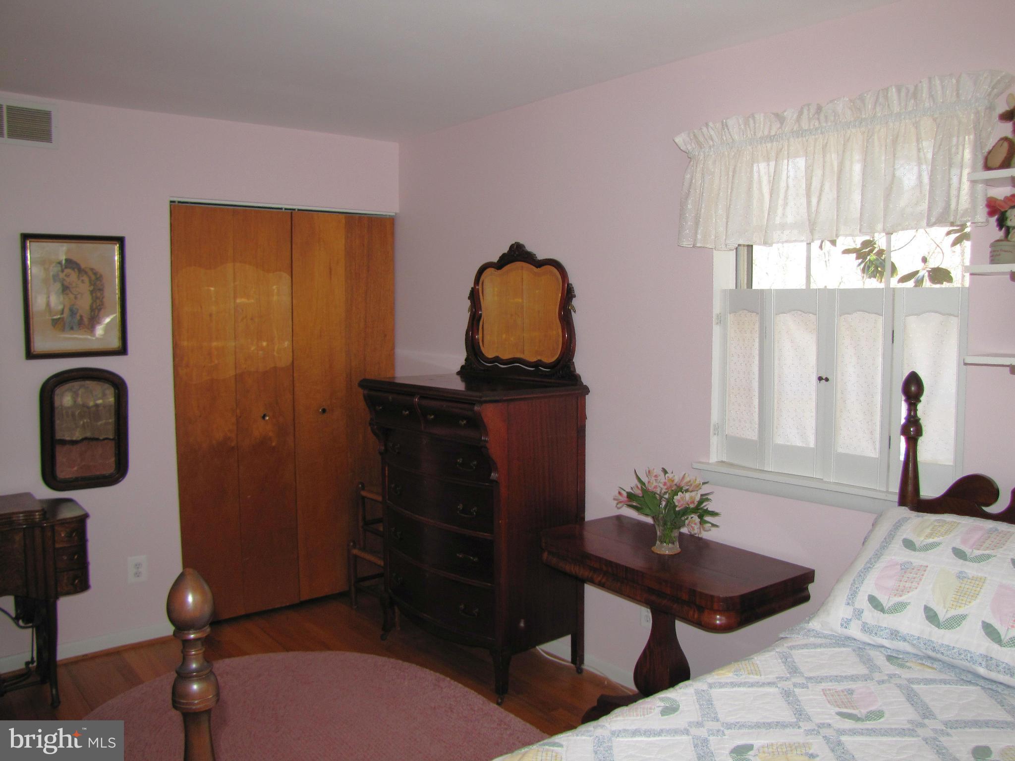 LONGFELLOW - Residential