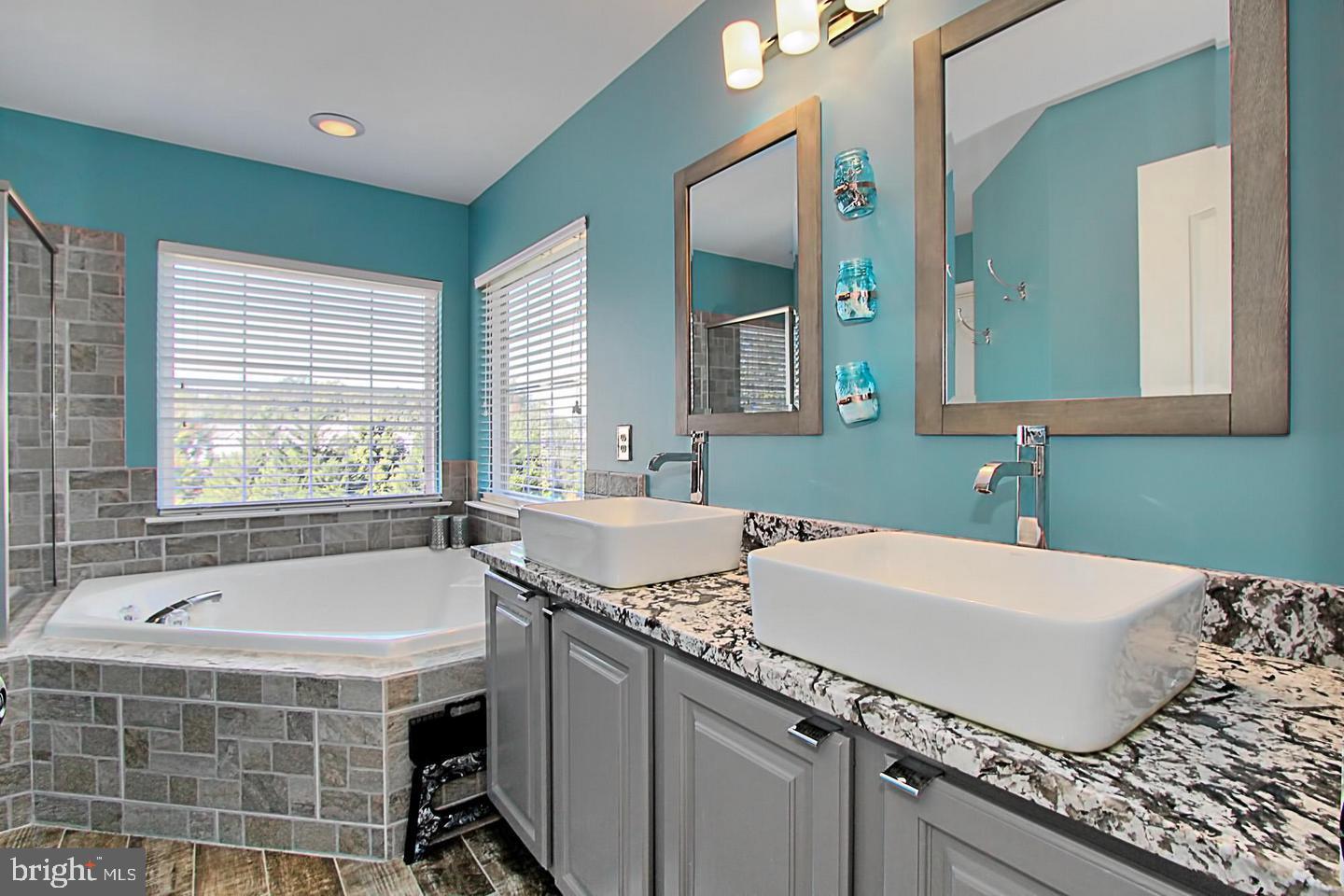 PRINCETON WOODS - Residential