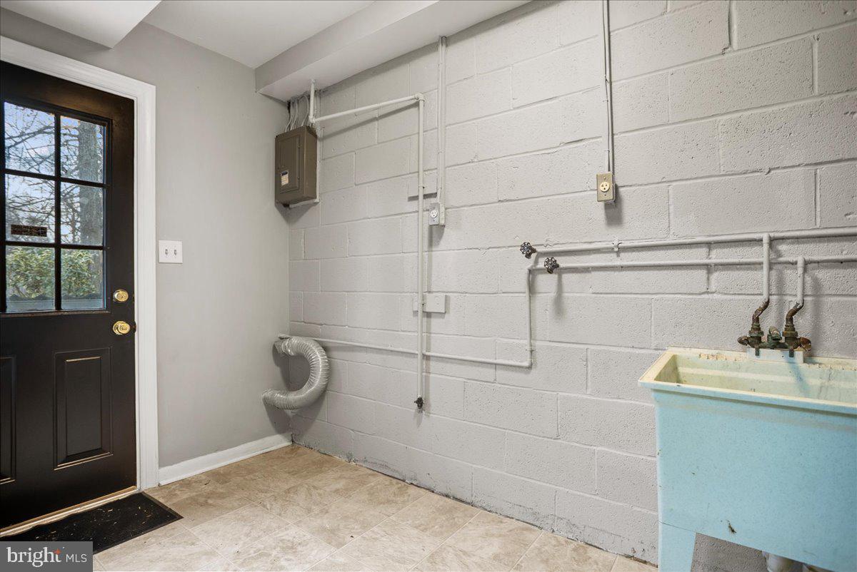 WARFIELD CONDOMINIUMS - Residential