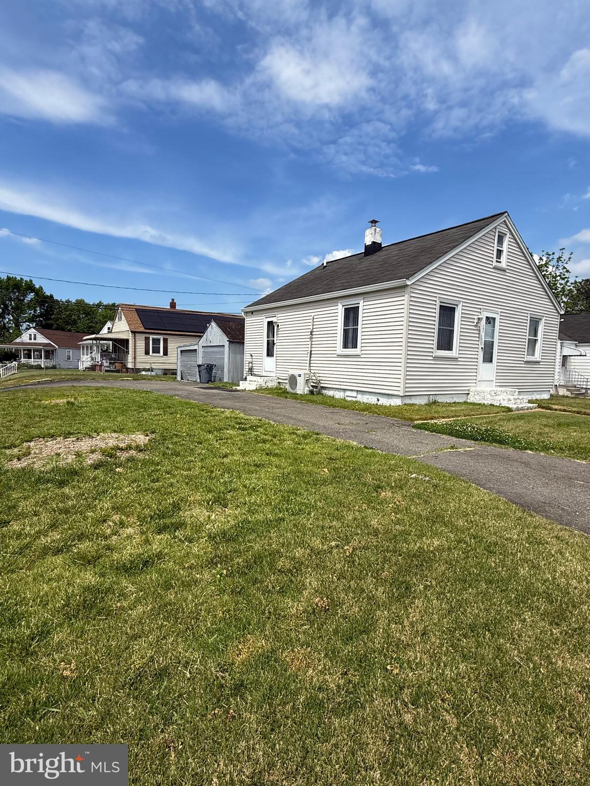 GRAY MANOR - Residential