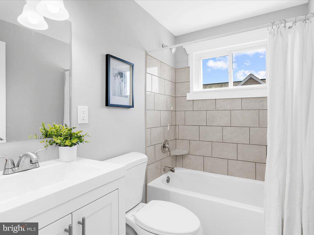 ARBUTUS TERRACE - Residential