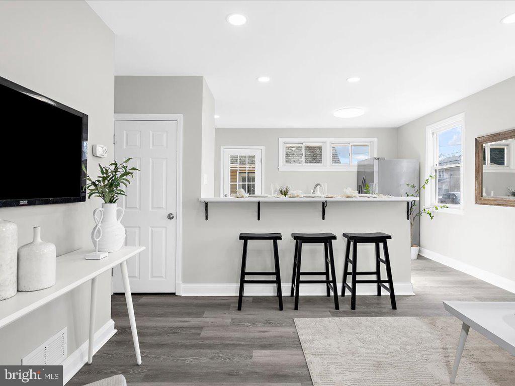 ARBUTUS TERRACE - Residential