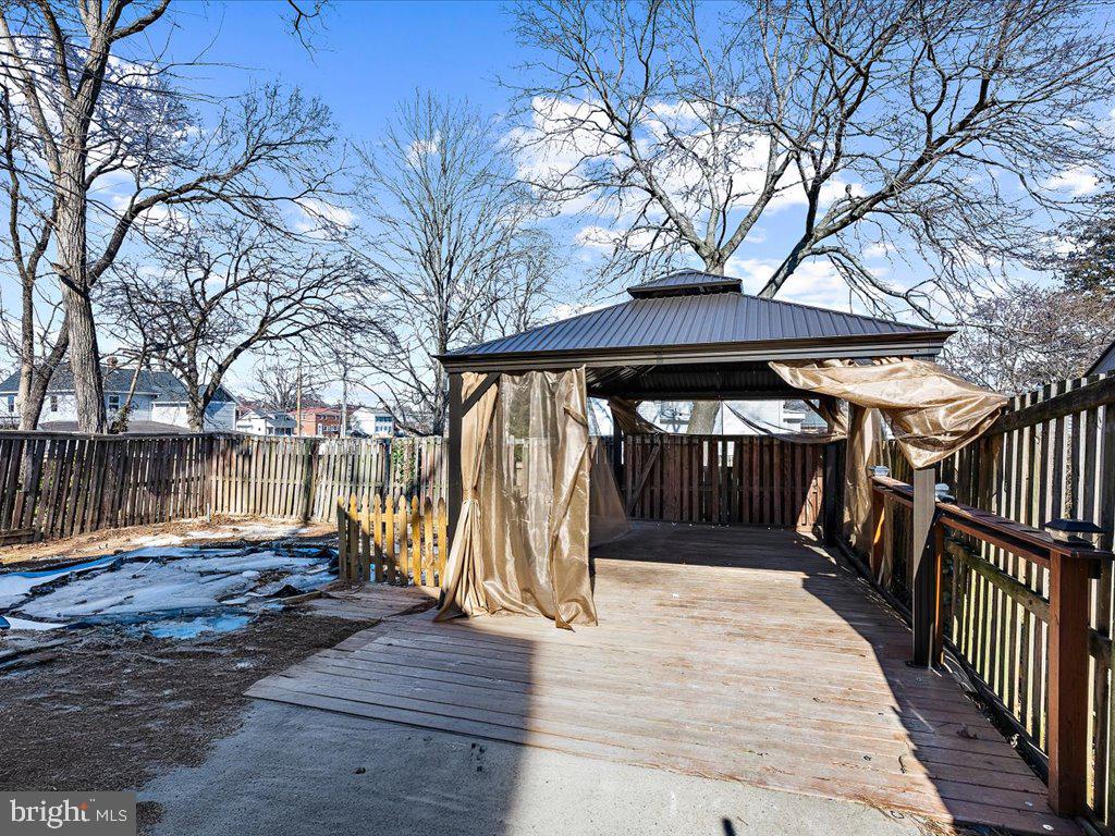 ARBUTUS TERRACE - Residential