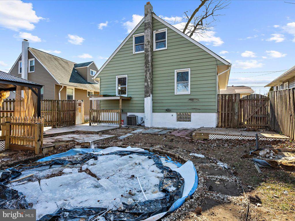 ARBUTUS TERRACE - Residential