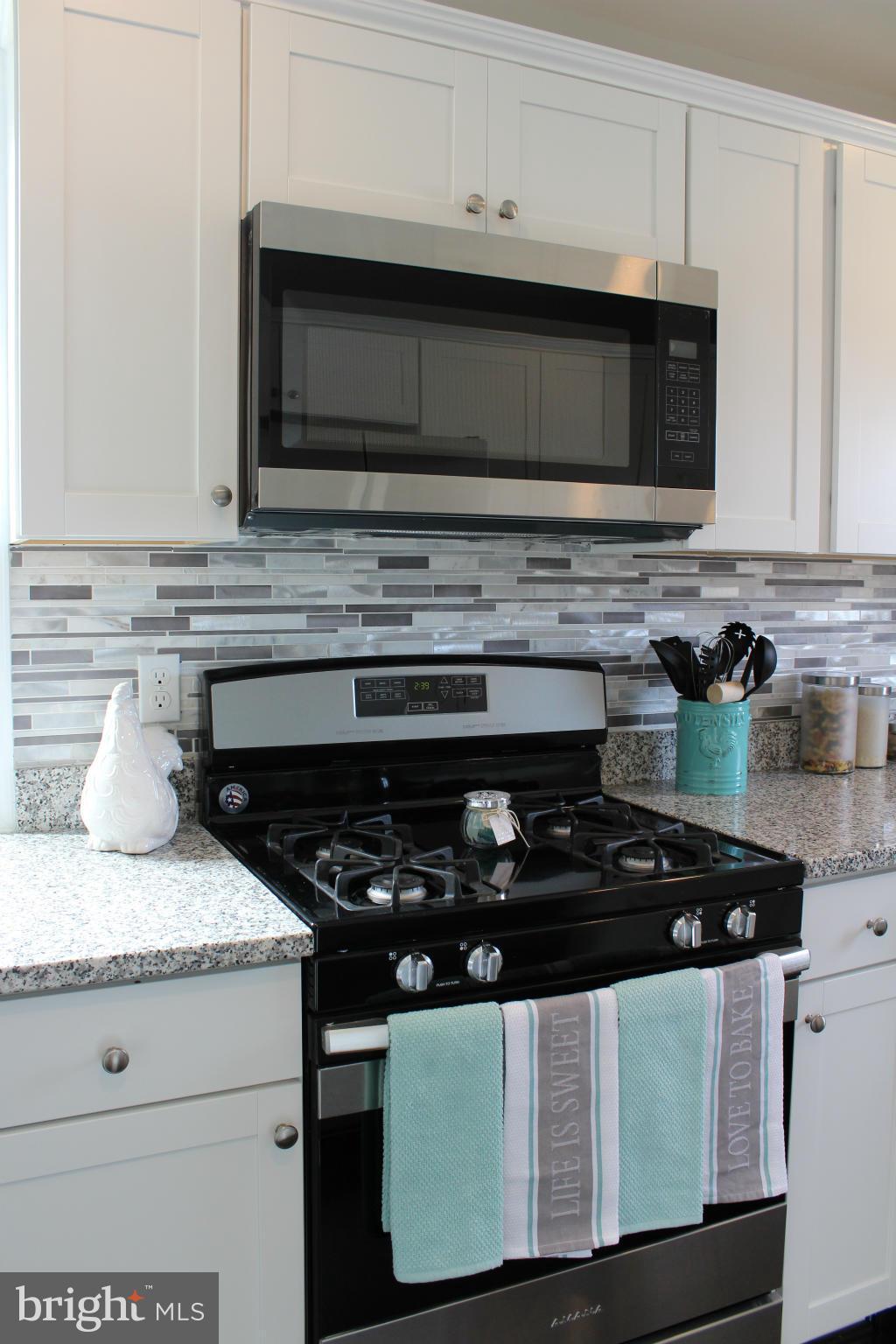 THE HIGHLANDS - Residential