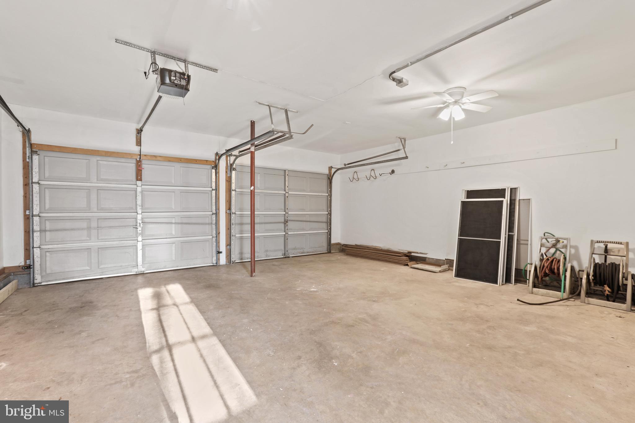 LEAVELLS CROSSING - Residential