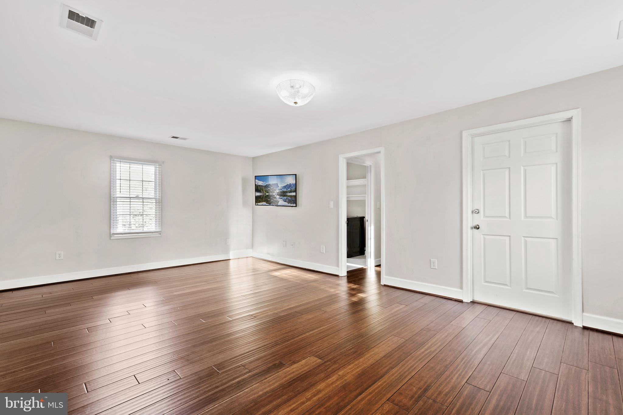 LEAVELLS CROSSING - Residential