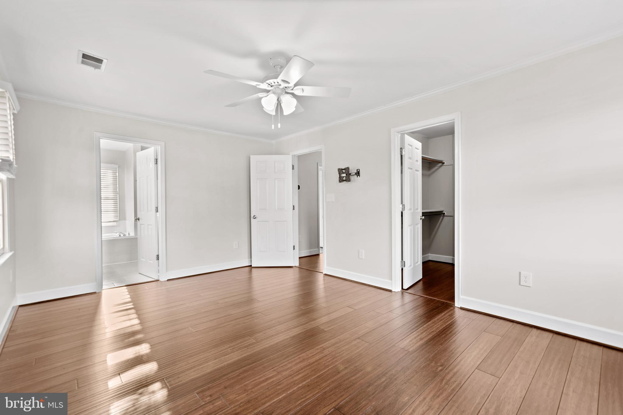 LEAVELLS CROSSING - Residential