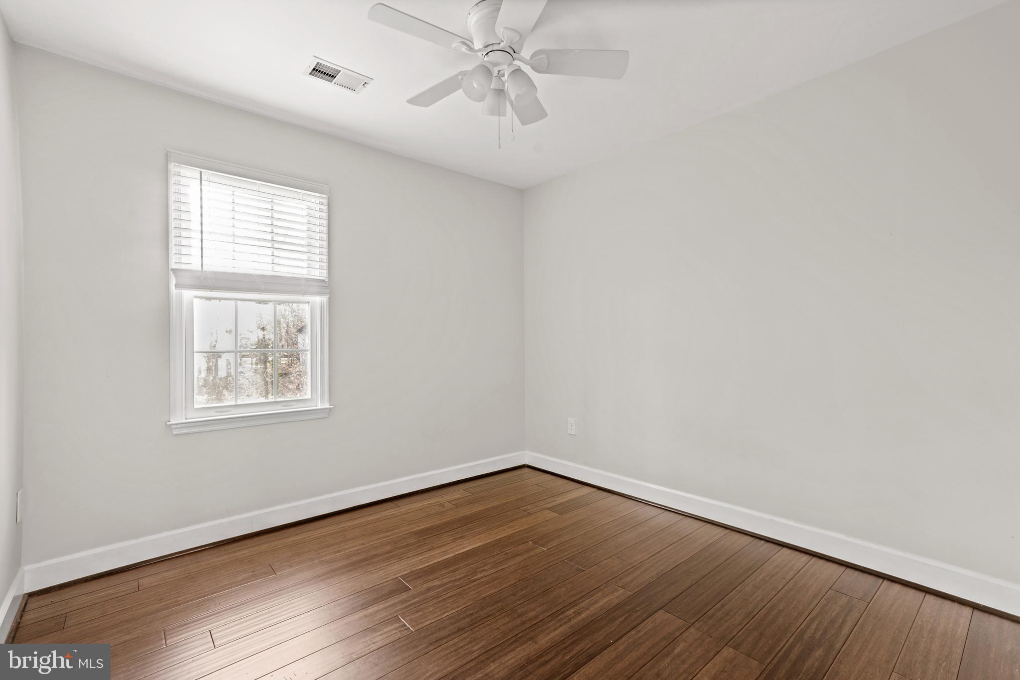 LEAVELLS CROSSING - Residential