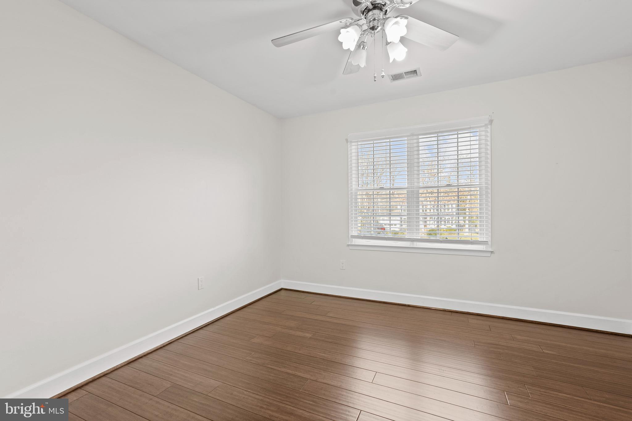 LEAVELLS CROSSING - Residential