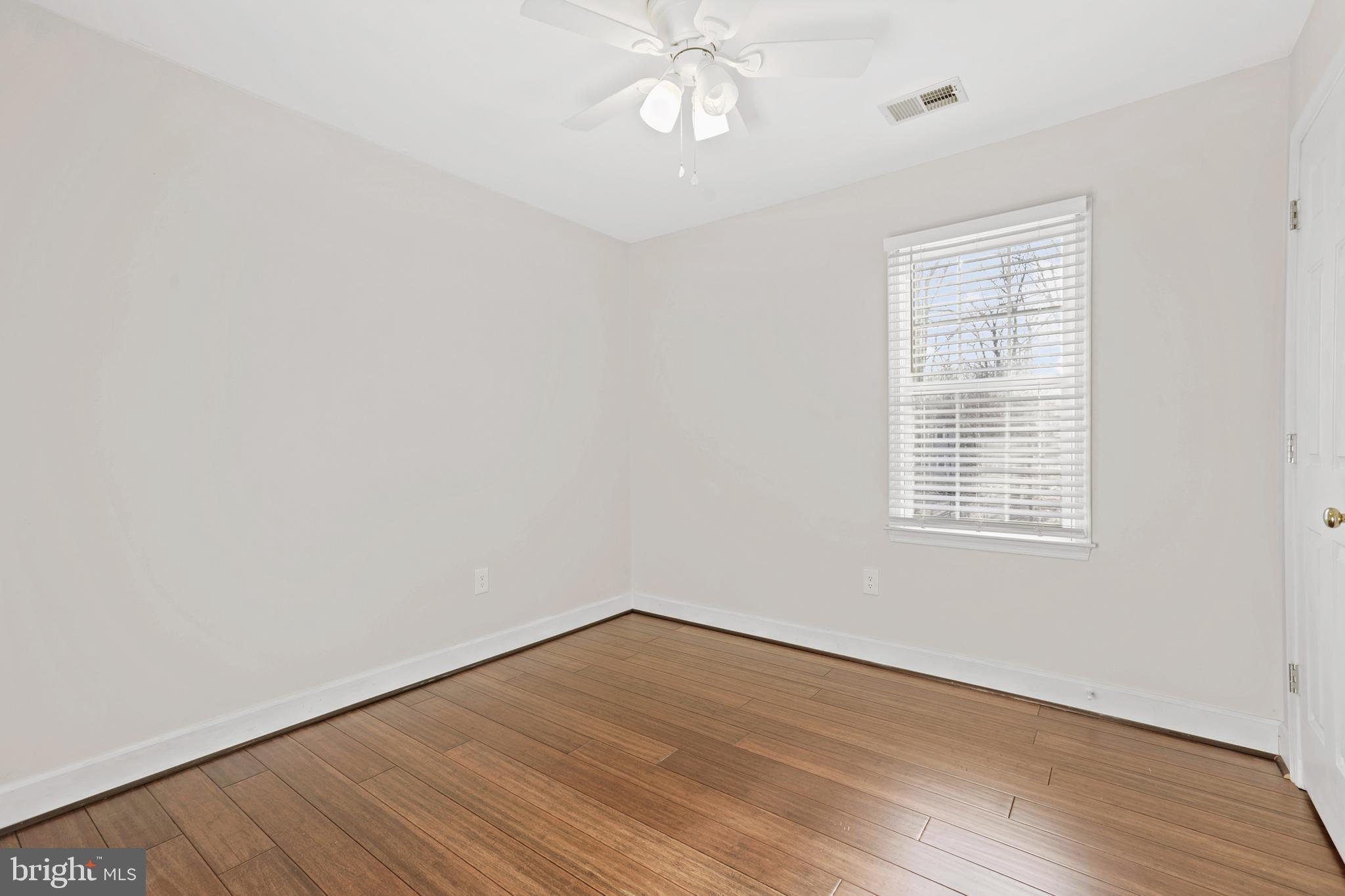 LEAVELLS CROSSING - Residential