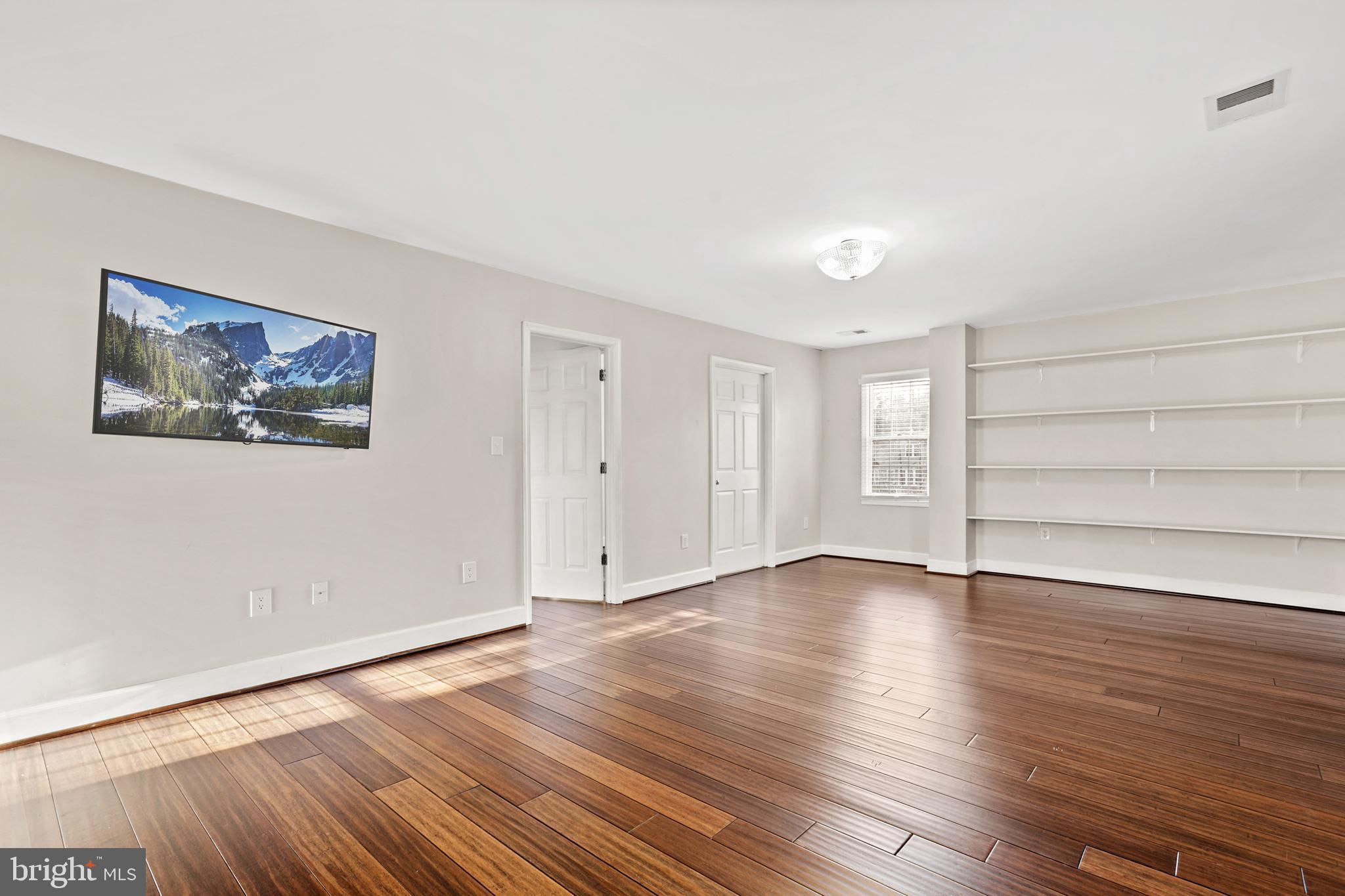 LEAVELLS CROSSING - Residential