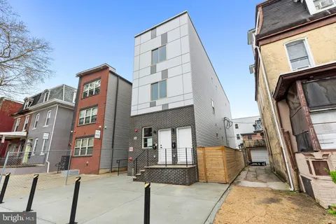 749 N 43rd Street, Philadelphia, PA MLS: PAPH2466612