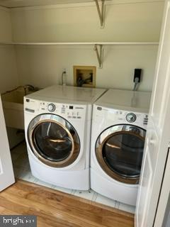 HOOT N HOLLOW - Residential Lease